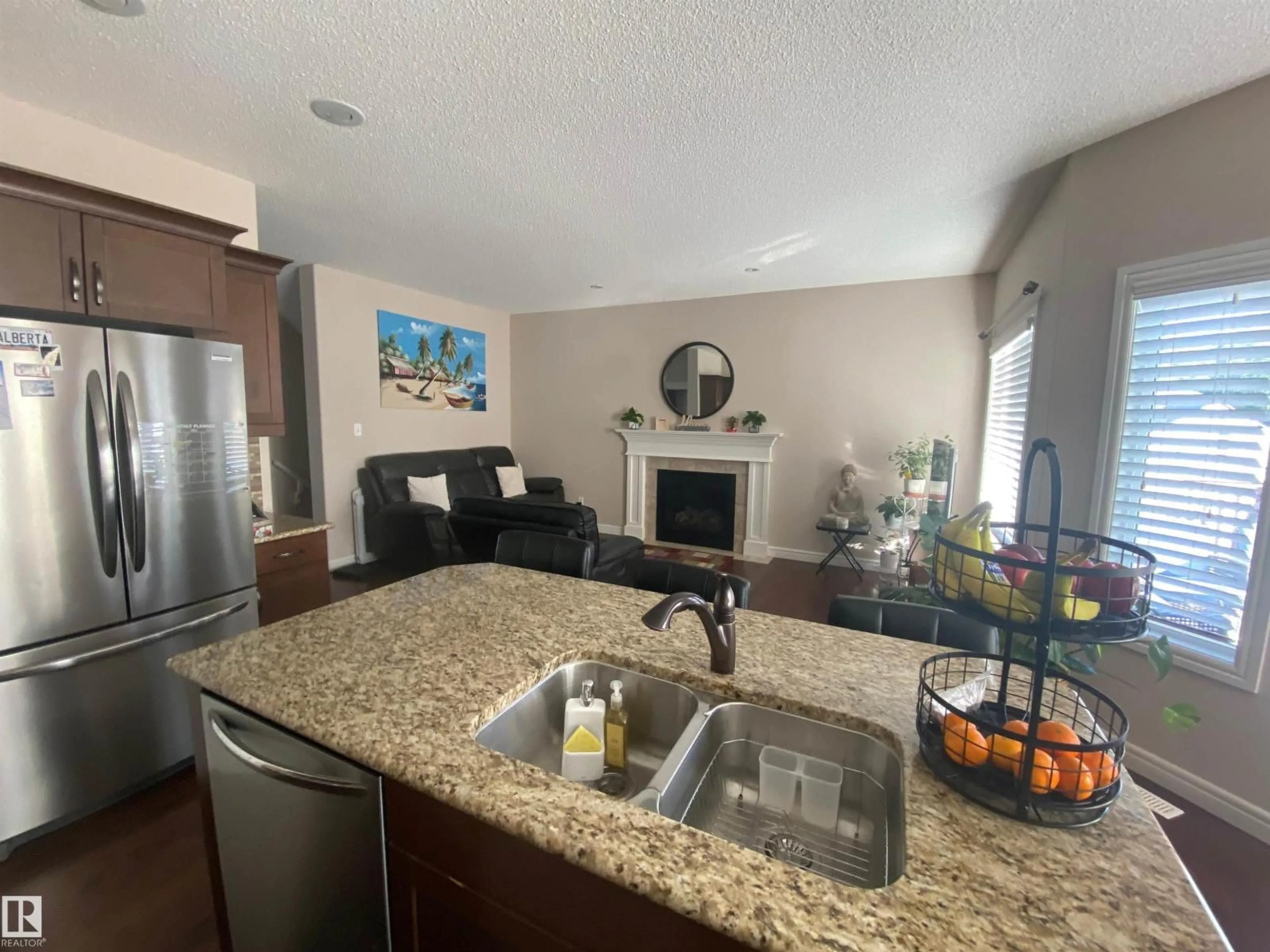Open concept kitchen, ceramic/tile floor for 51 MEADOWPARK GA, Spruce Grove Alberta T7X0T9