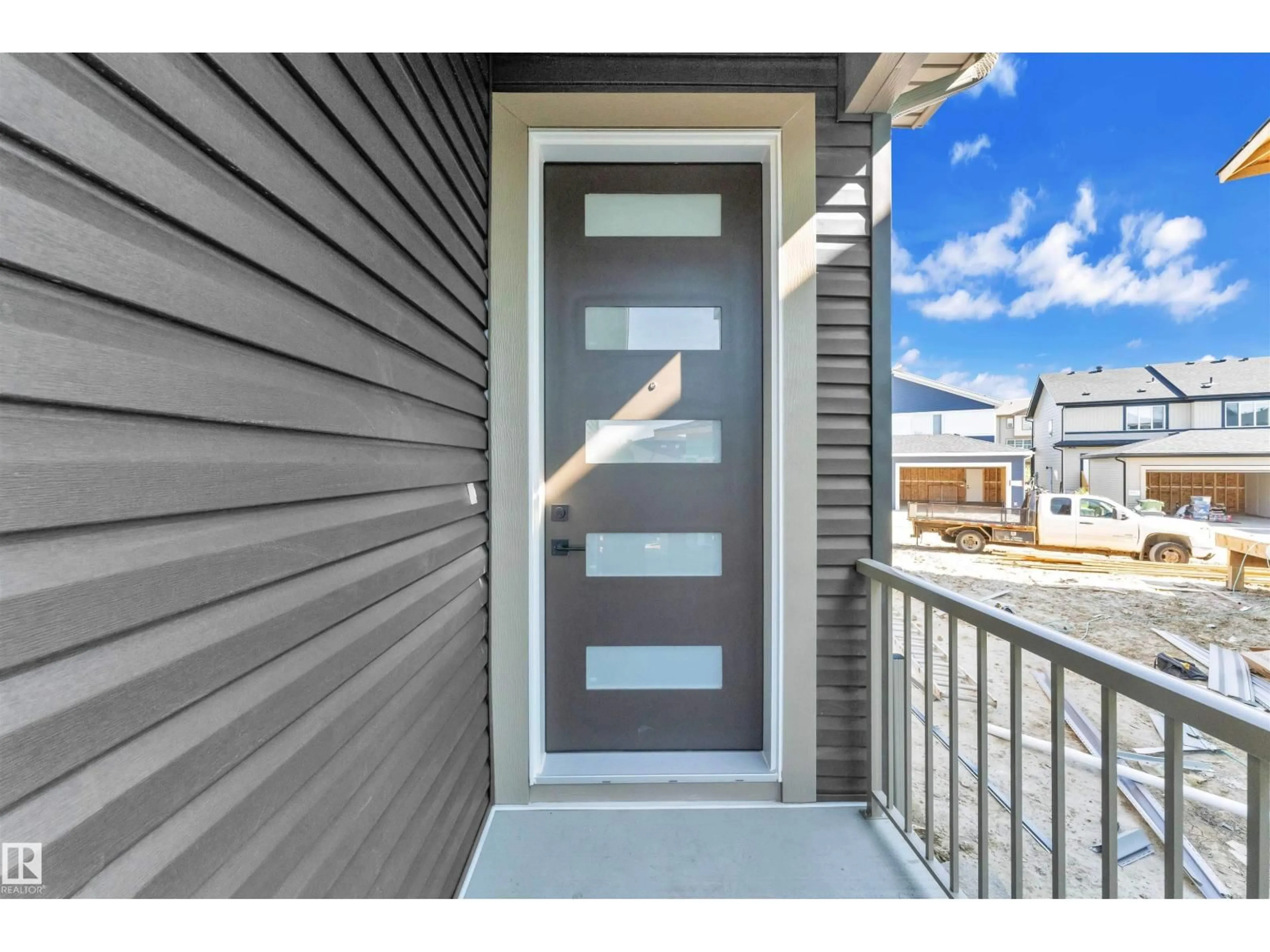 Indoor entryway for 127 LILAC CL, Leduc Alberta T9E1S7