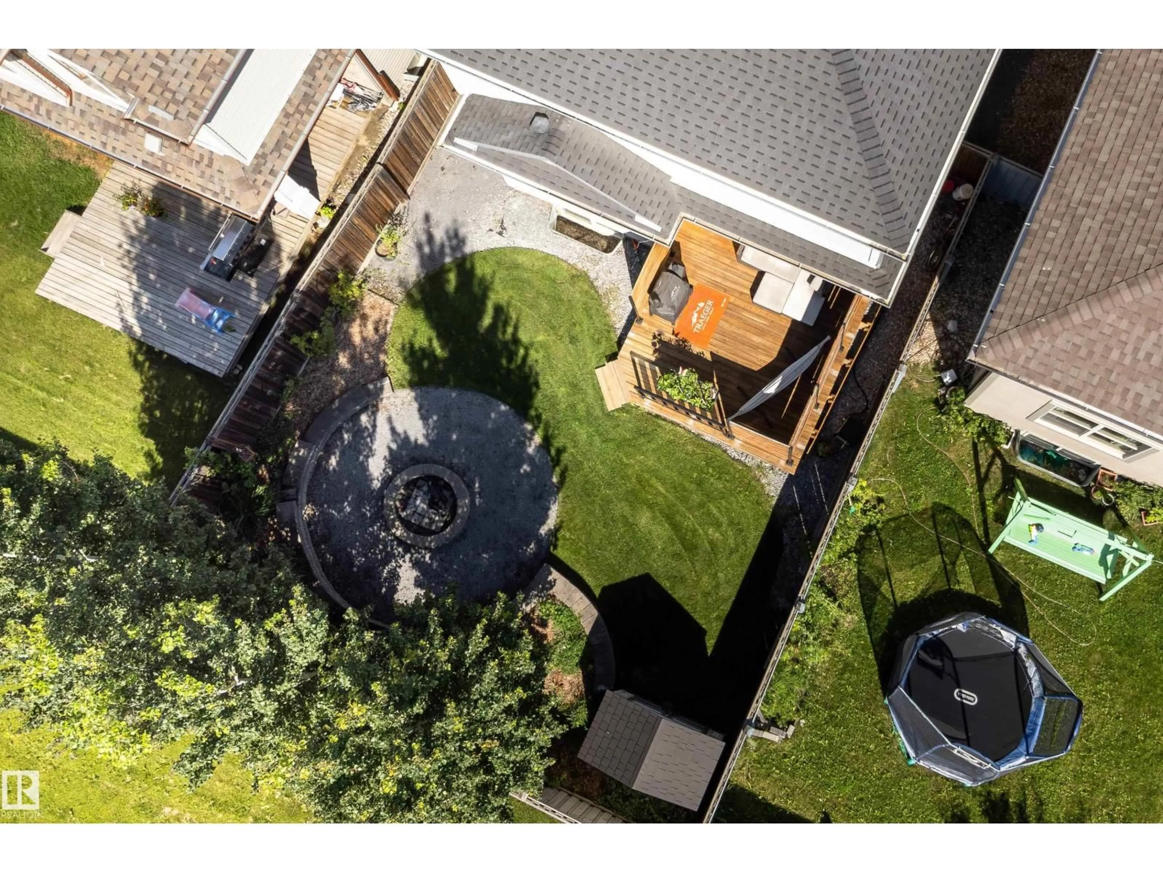 A pic from outside/outdoor area/front of a property/back of a property/a pic from drone, street for 1221 AINSLIE WY, Edmonton Alberta T6W0H7