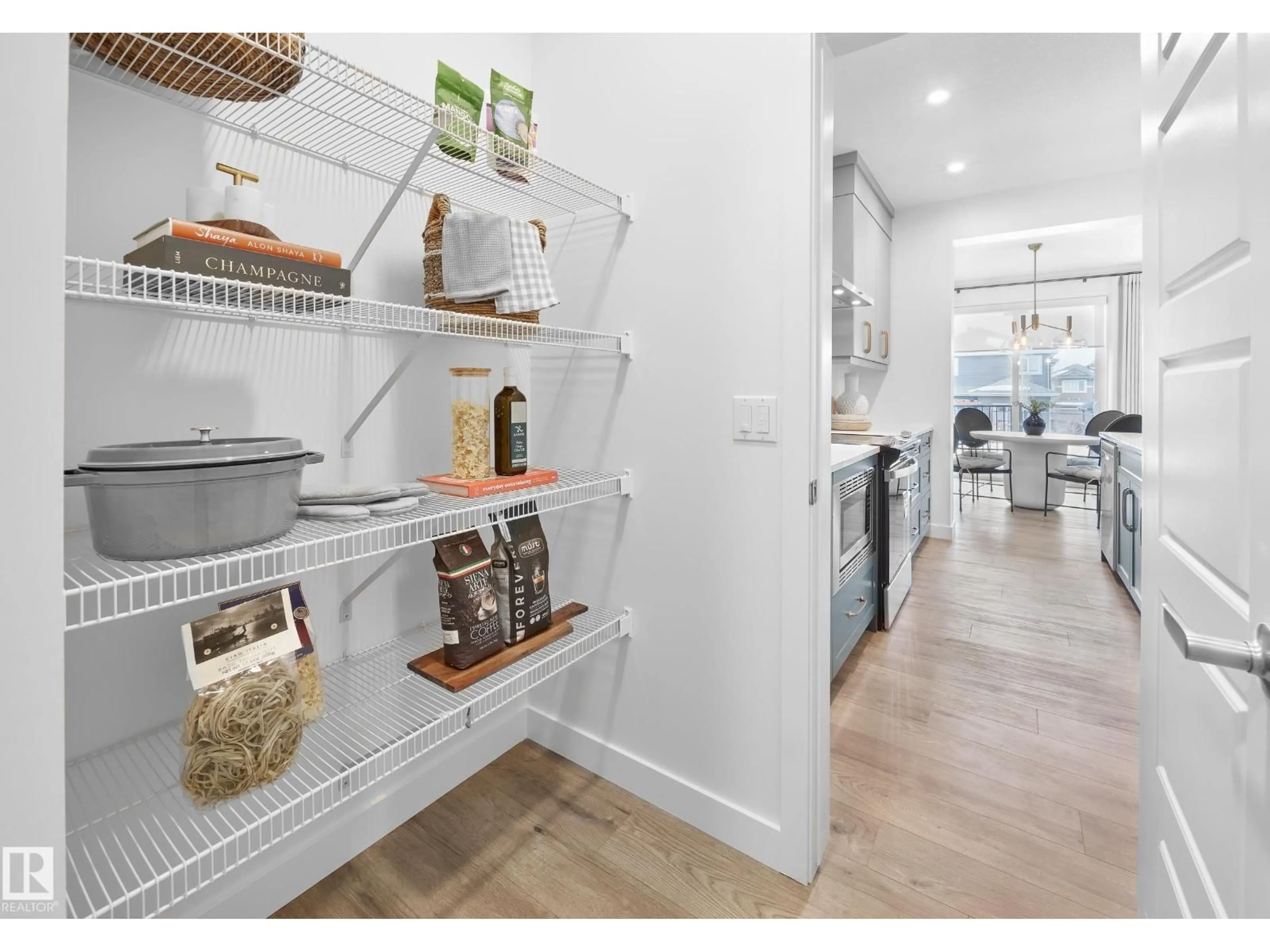 Open concept kitchen, unknown for SW - 299 PATERSON LI, Edmonton Alberta T6W5K8