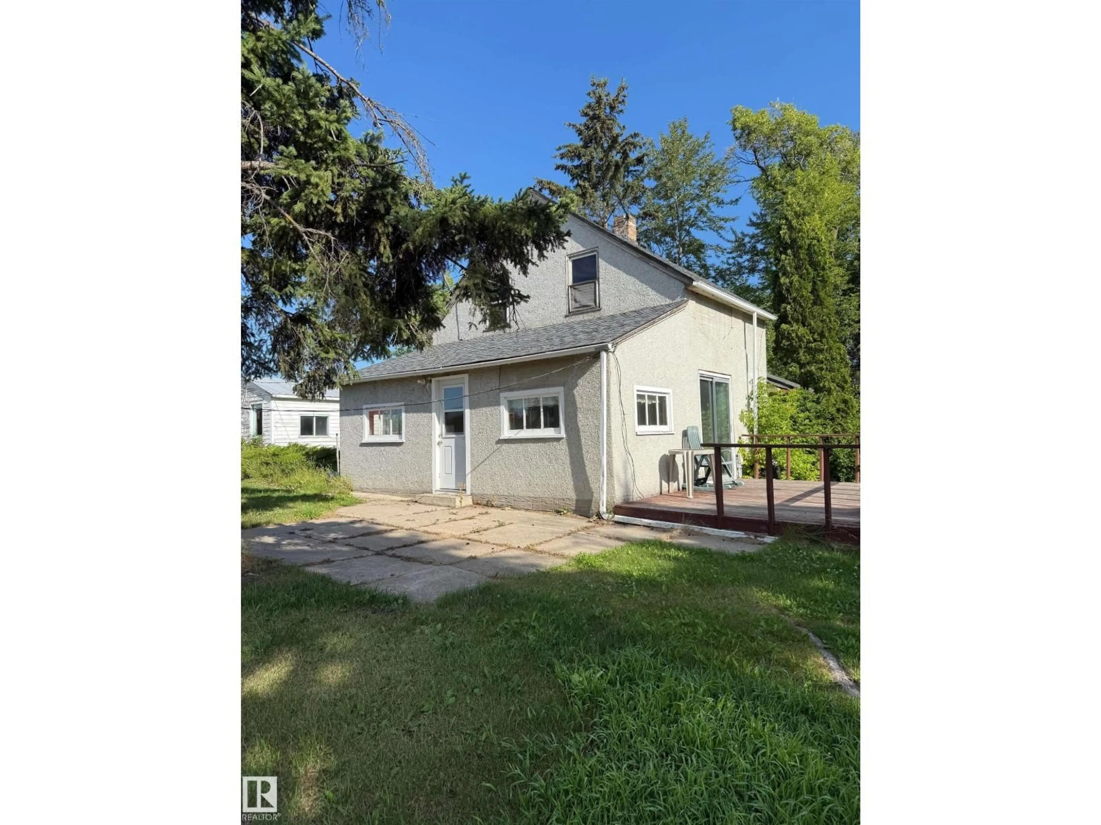 A pic from outside/outdoor area/front of a property/back of a property/a pic from drone, street for 52006 RGE RD 22, Rural Parkland County Alberta T7Y2J1