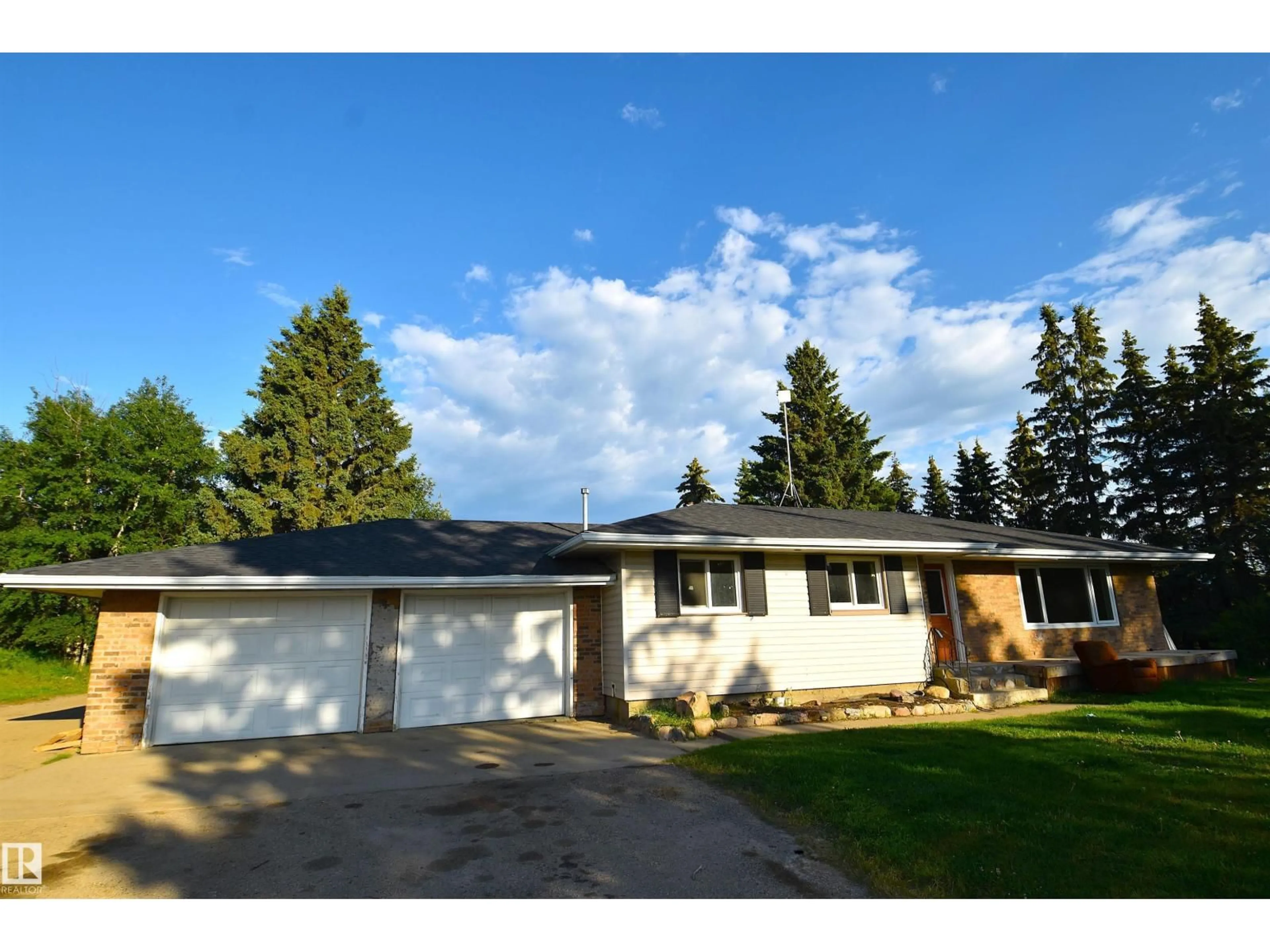 Home with vinyl exterior material, street for 52502 RGE ROAD 12, Rural Parkland County Alberta T7Y2B9