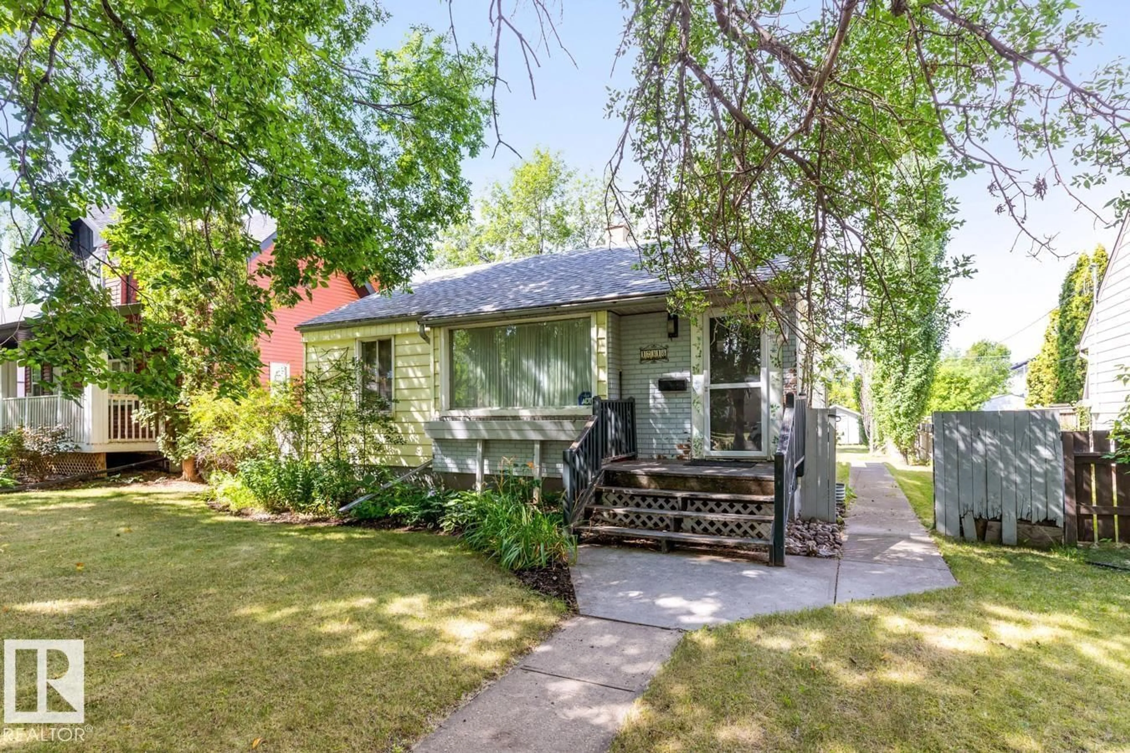Unknown for NW - 12318 106 ST, Edmonton Alberta T5G2S2
