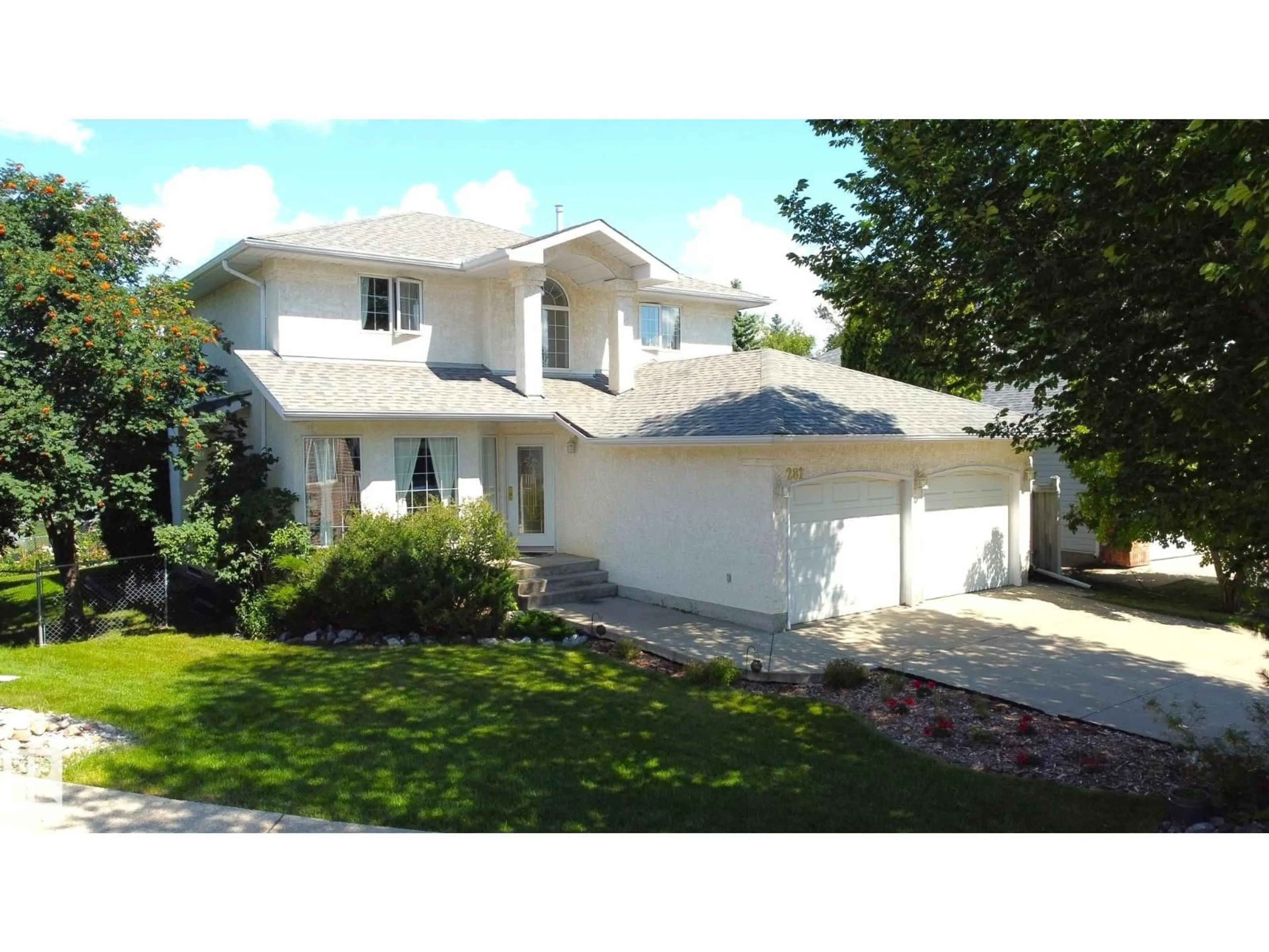 Home with vinyl exterior material, street for 281 ORMSBY RD, Edmonton Alberta T5T5X6