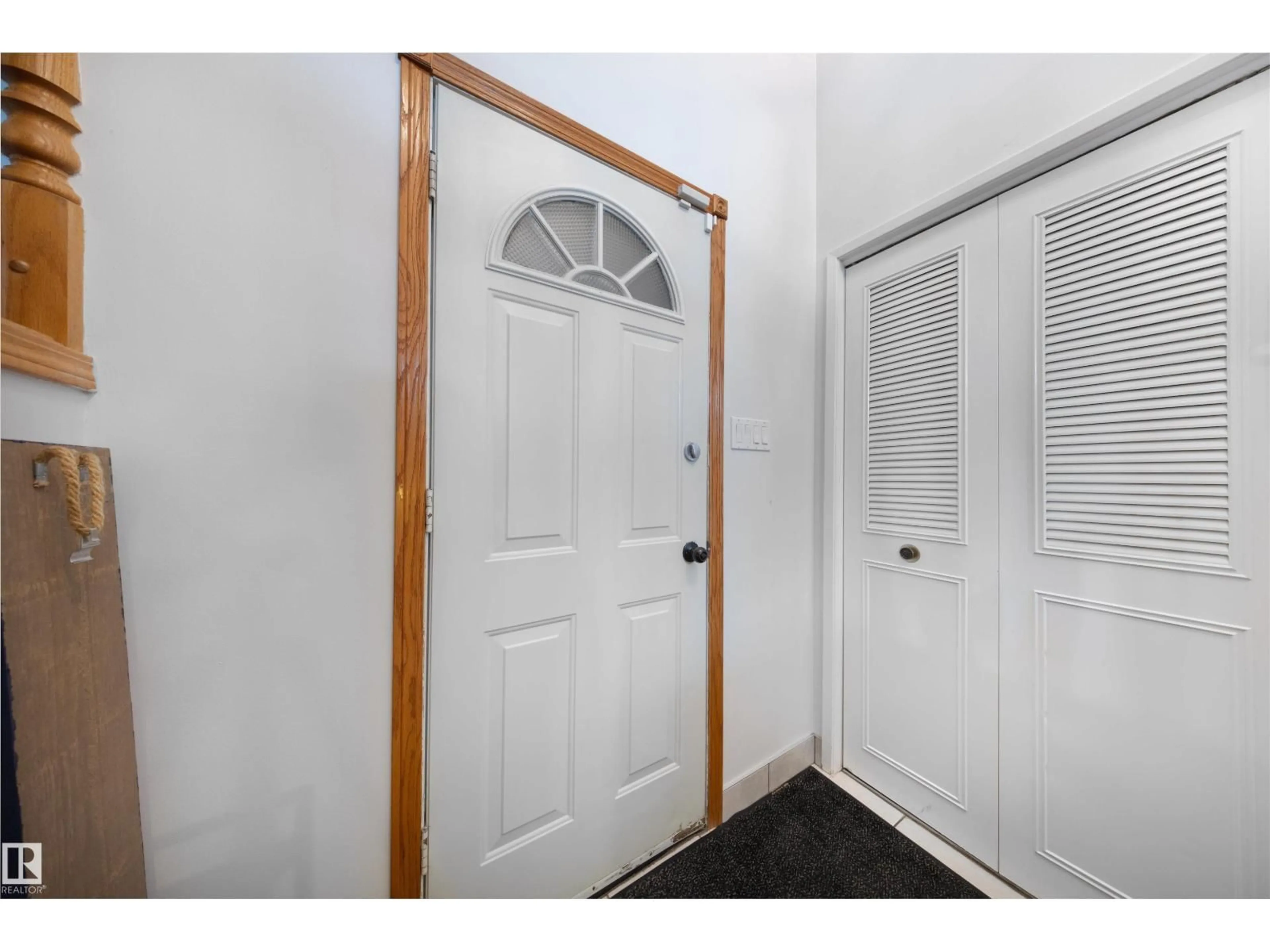 Indoor entryway for 11415 148 AV, Edmonton Alberta T5X1B3