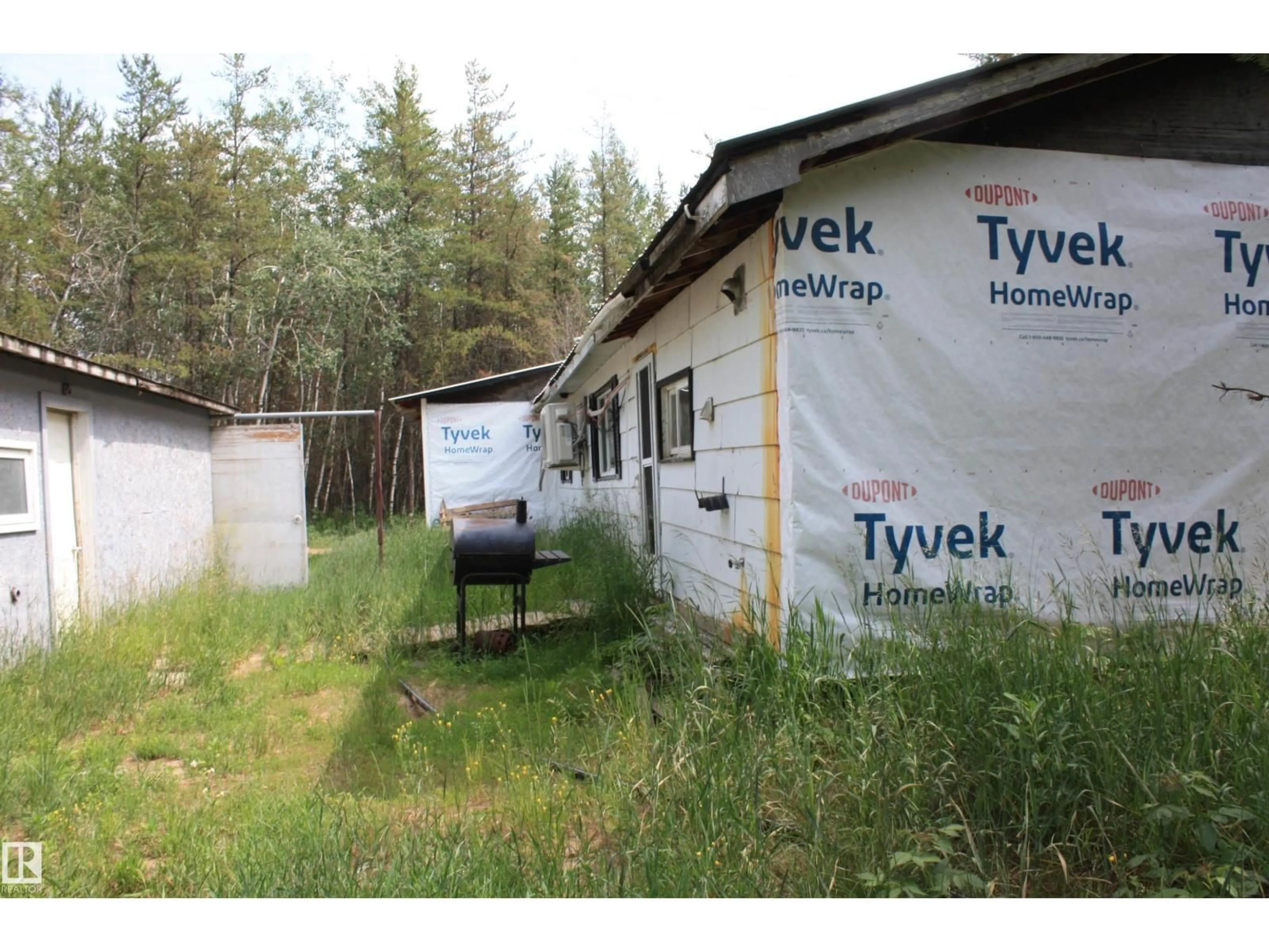 Shed for 14044 HIWAY 28, Rural Smoky Lake County Alberta T0A3L0