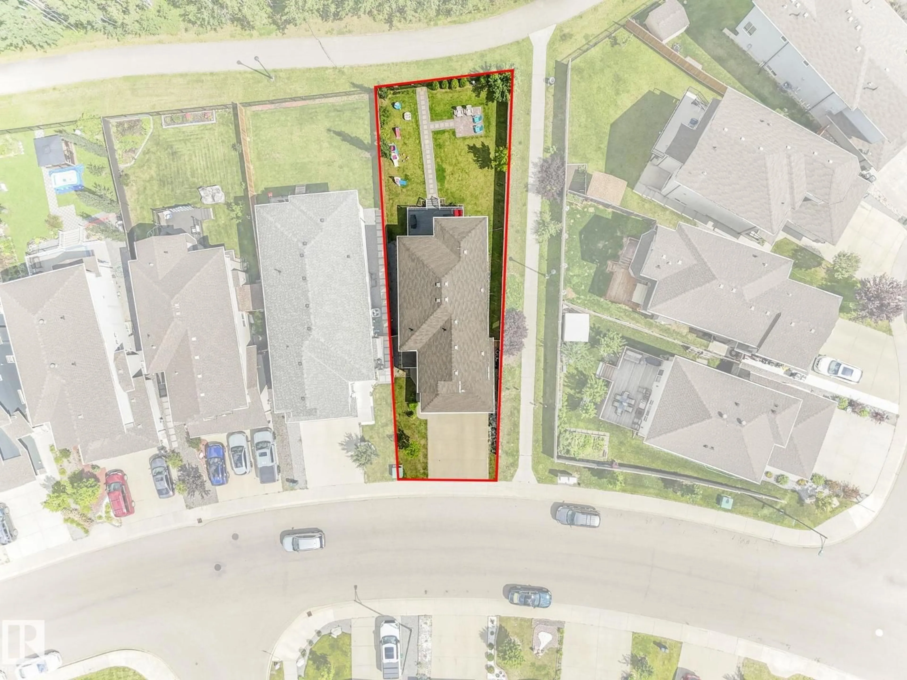 A pic from outside/outdoor area/front of a property/back of a property/a pic from drone, street for 3683 8 ST, Edmonton Alberta T6T0S3