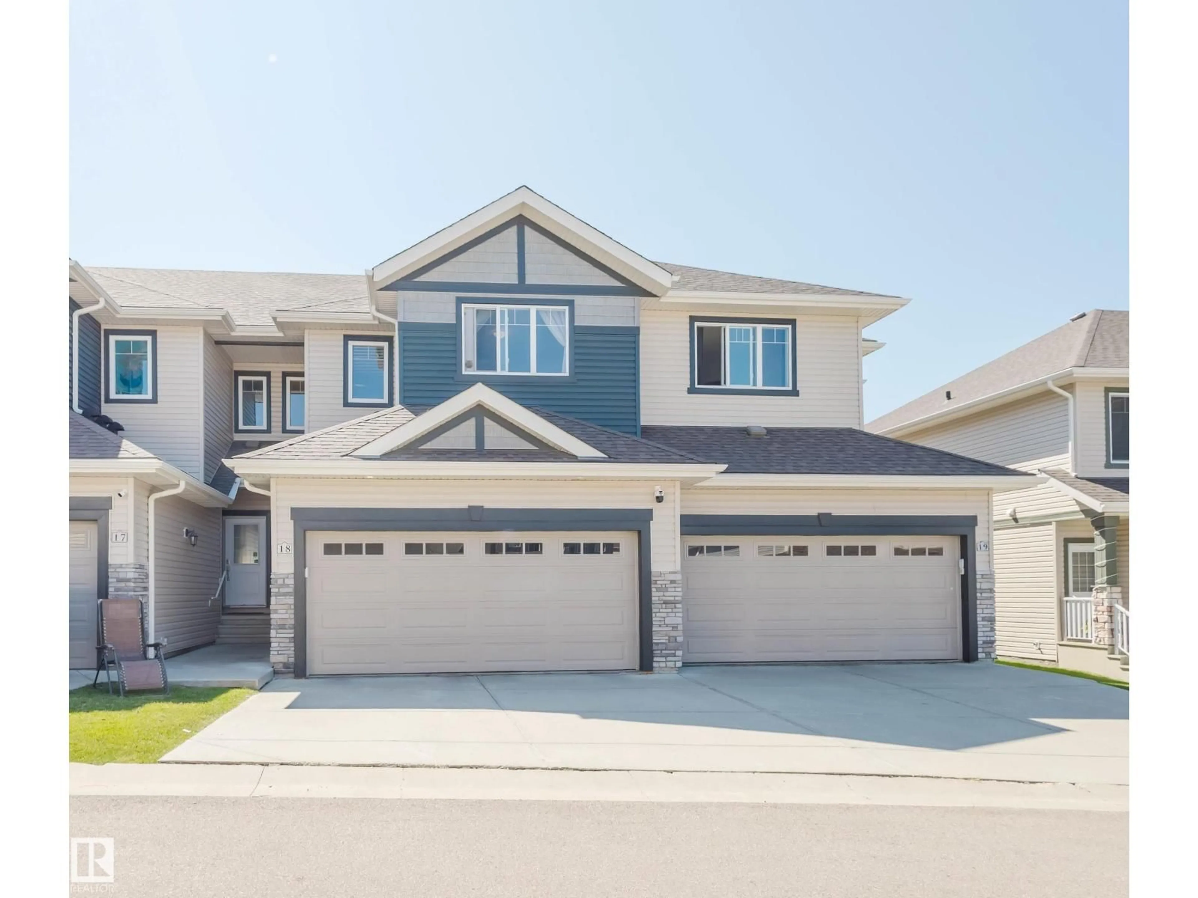 Home with vinyl exterior material, street for #18 - 4835 WRIGHT DR, Edmonton Alberta T6W3T2
