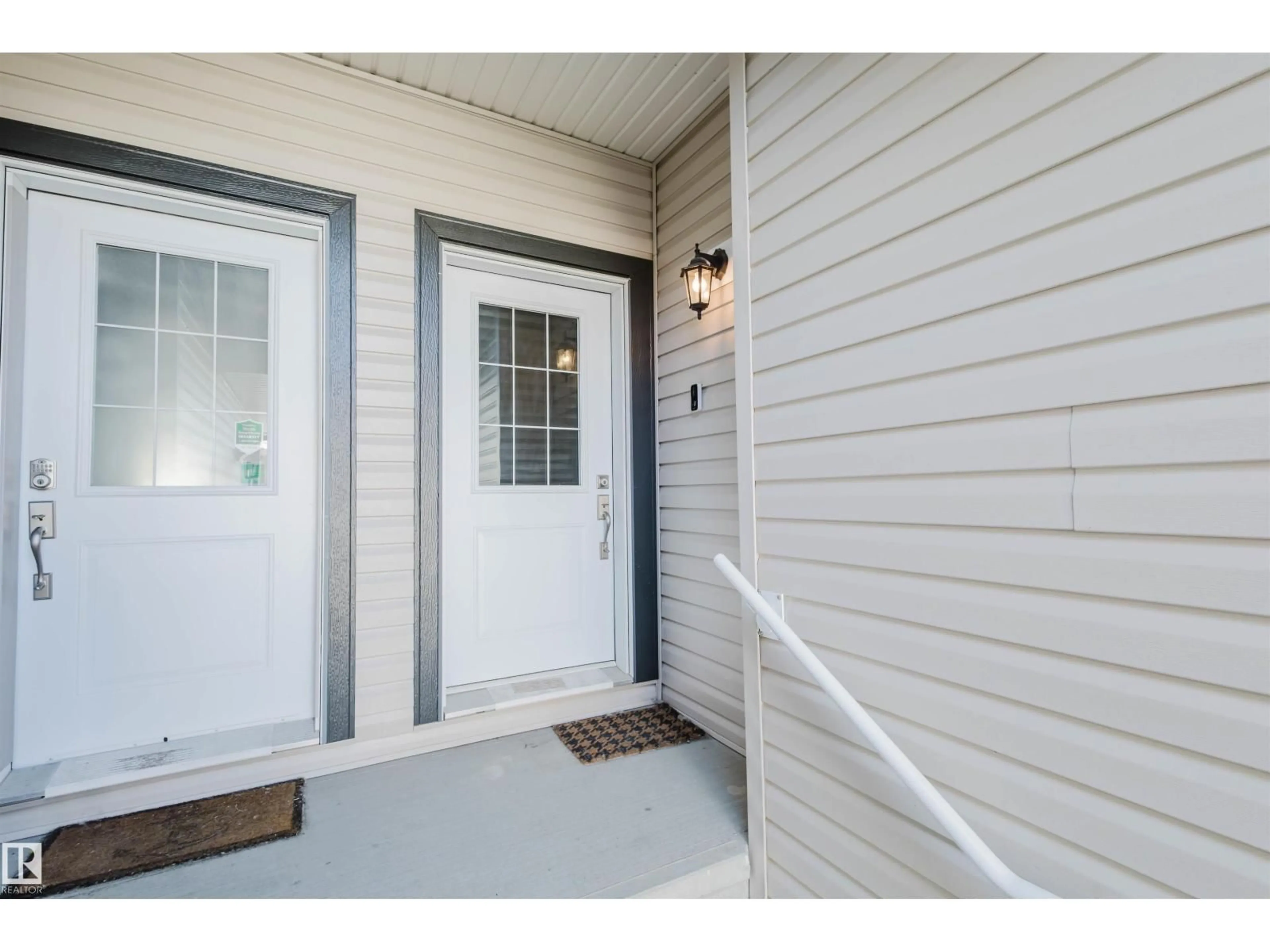 Indoor entryway for #18 - 4835 WRIGHT DR, Edmonton Alberta T6W3T2
