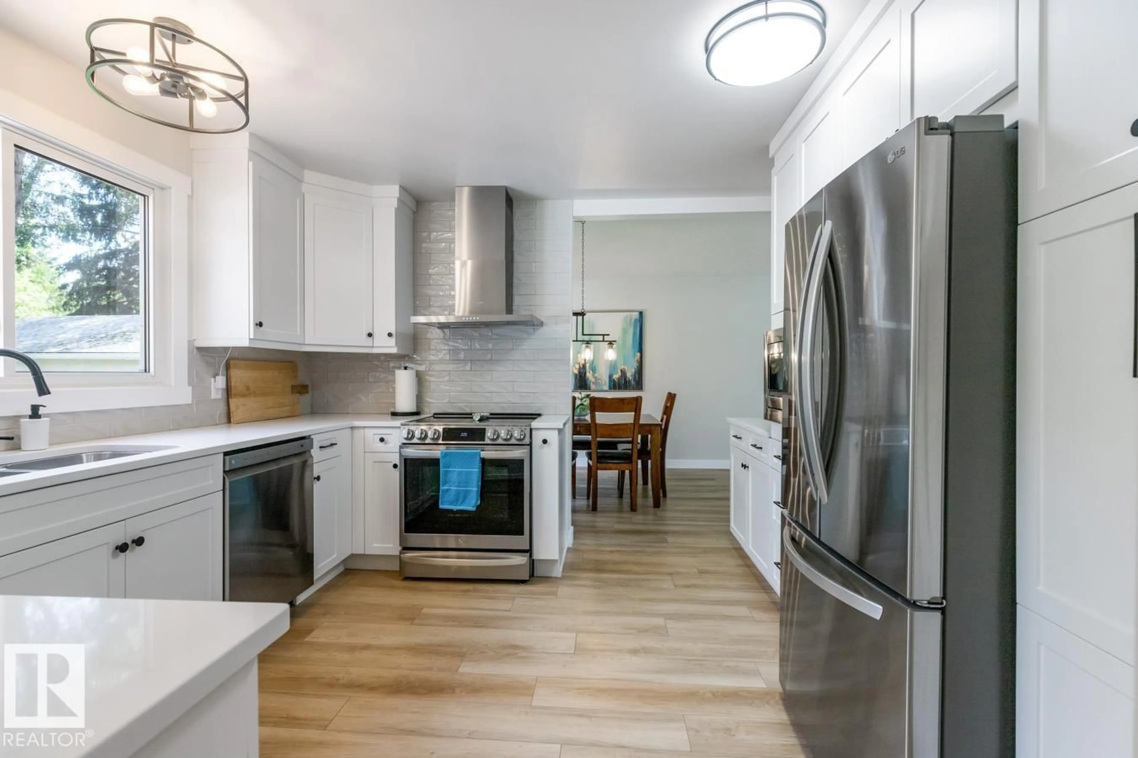 Open concept kitchen, unknown for 57 GARNET CR, Sherwood Park Alberta T8A2S1