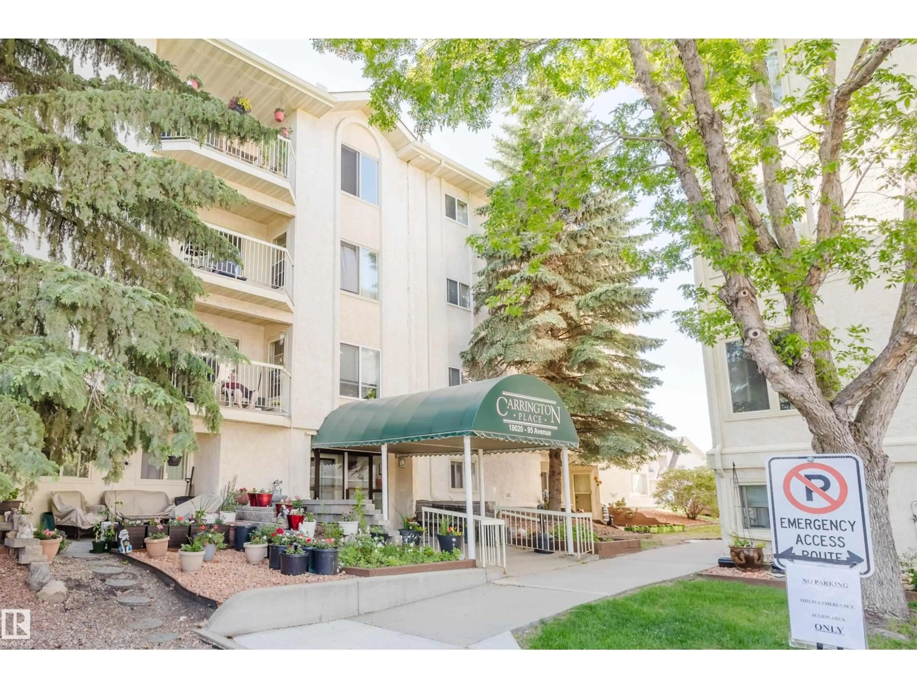 Patio, mountain view for 202 - 18020 95 AV, Edmonton Alberta T5T6B2