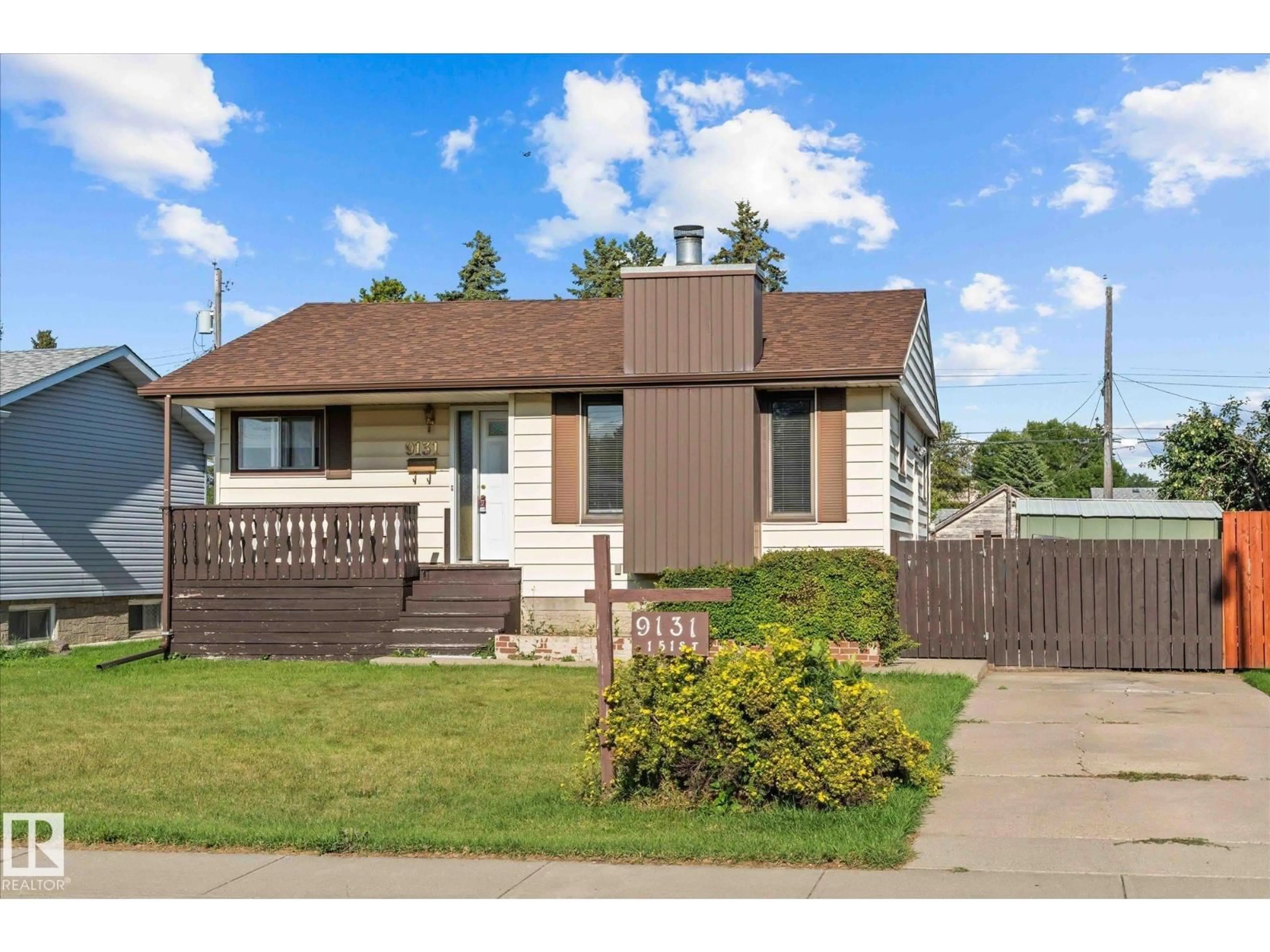 Home with vinyl exterior material, street for 9131 151 ST, Edmonton Alberta T5R1J5