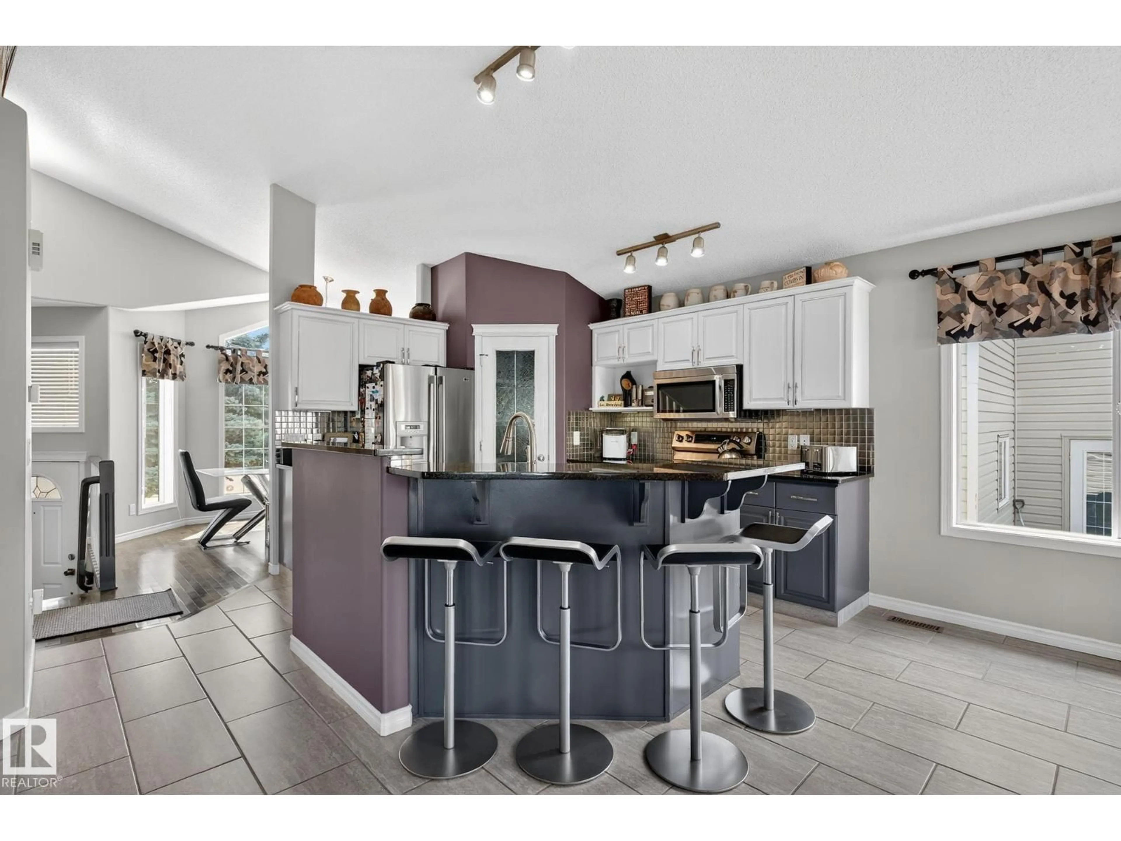 Open concept kitchen, ceramic/tile floor for 200 FORREST DR, Sherwood Park Alberta T8A6A9