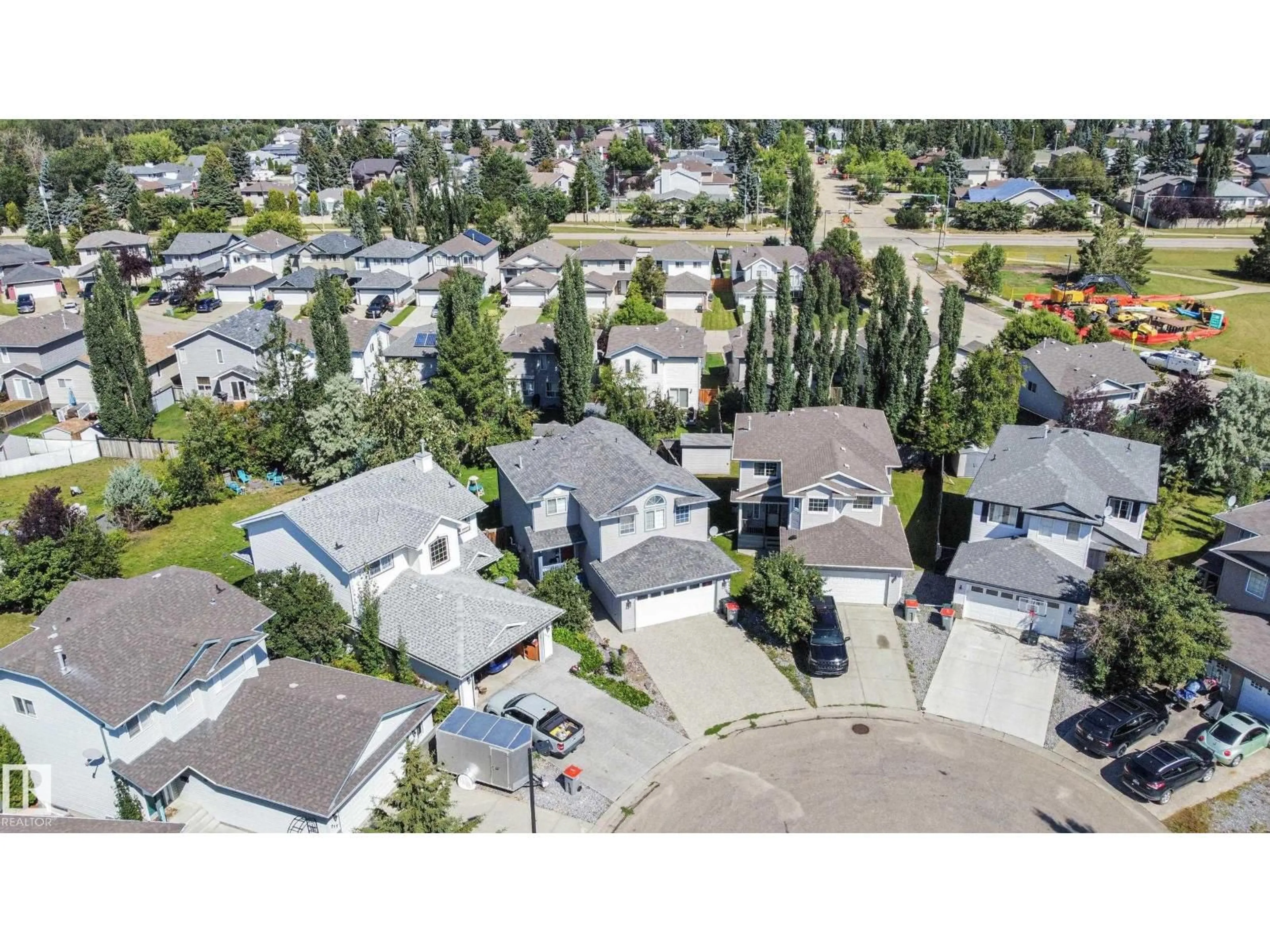 A pic from outside/outdoor area/front of a property/back of a property/a pic from drone, street for 313 WESTERRA BV, Stony Plain Alberta T7Z2W8