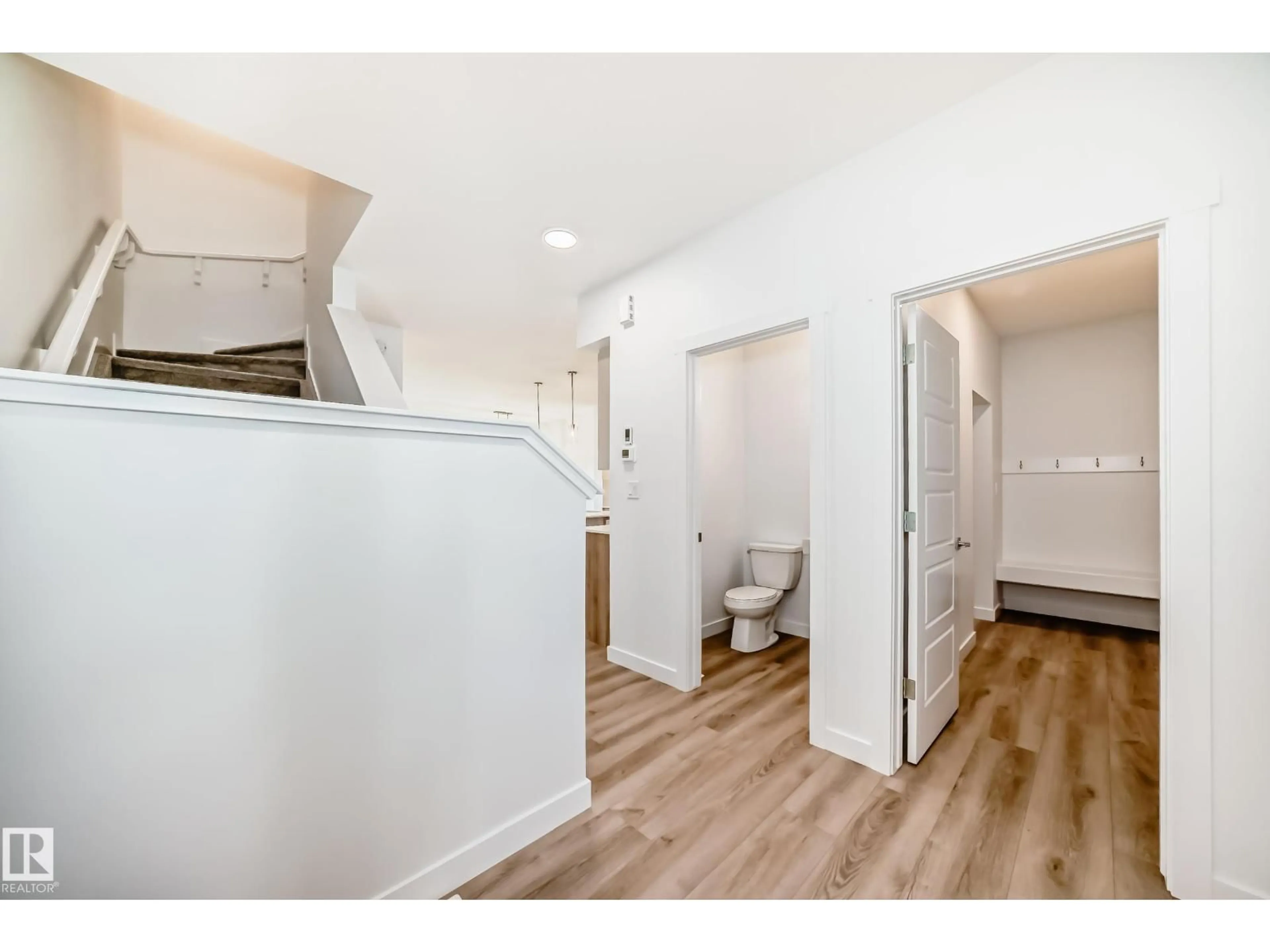 A pic of a room for 633 KINGLET BV, Edmonton Alberta T5S0S8