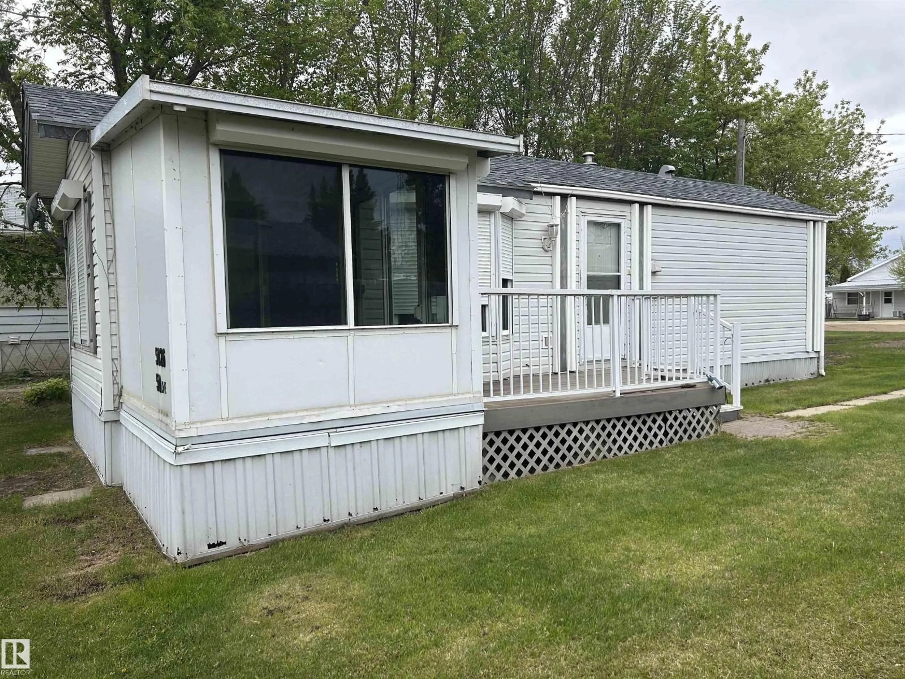 Home with vinyl exterior material, unknown for 5026 50 AV, Warspite Alberta T0A2N0