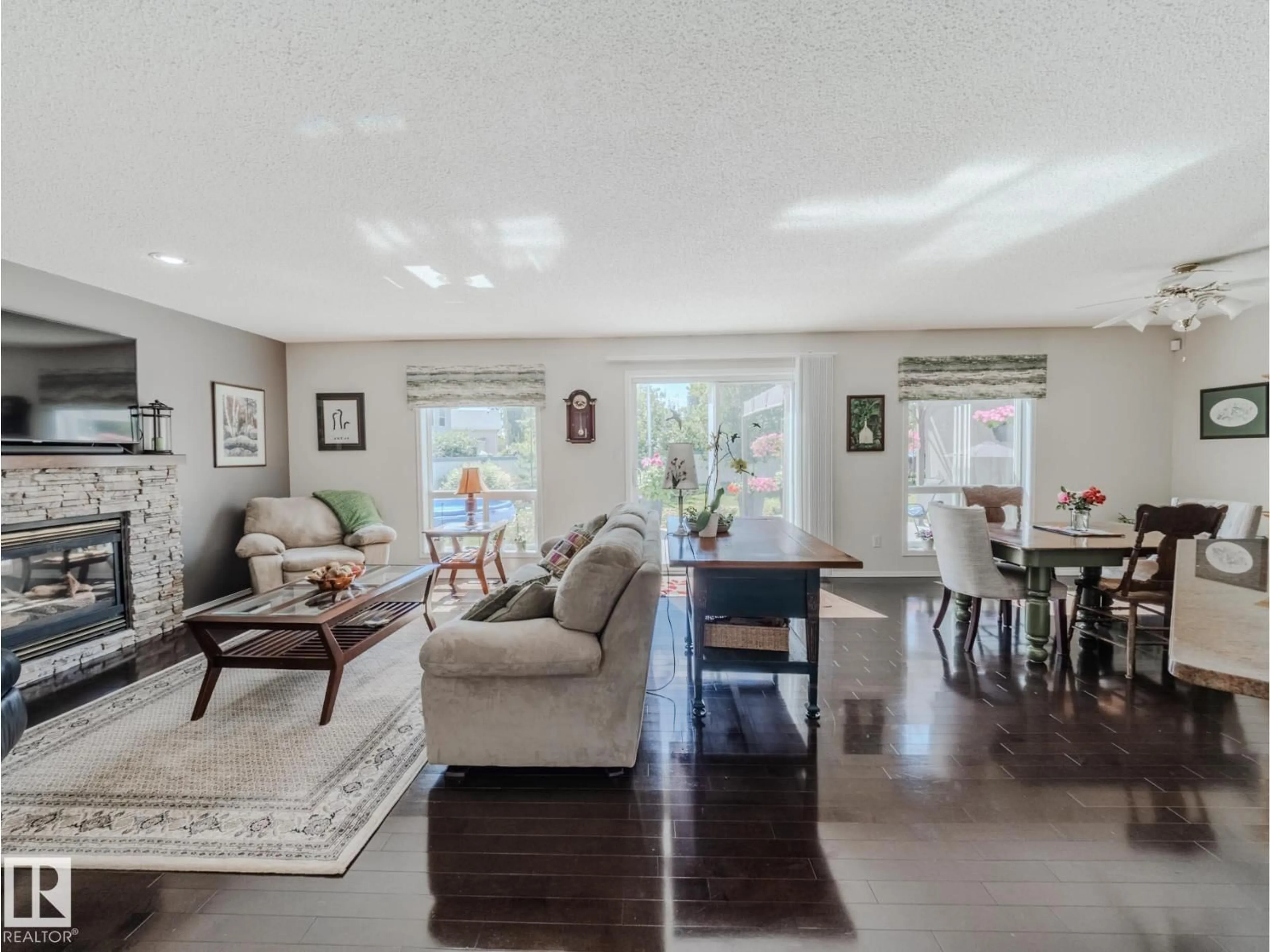 Living room with furniture, unknown for NW - 425 WILLIAMS CO, Edmonton Alberta T6T1N5