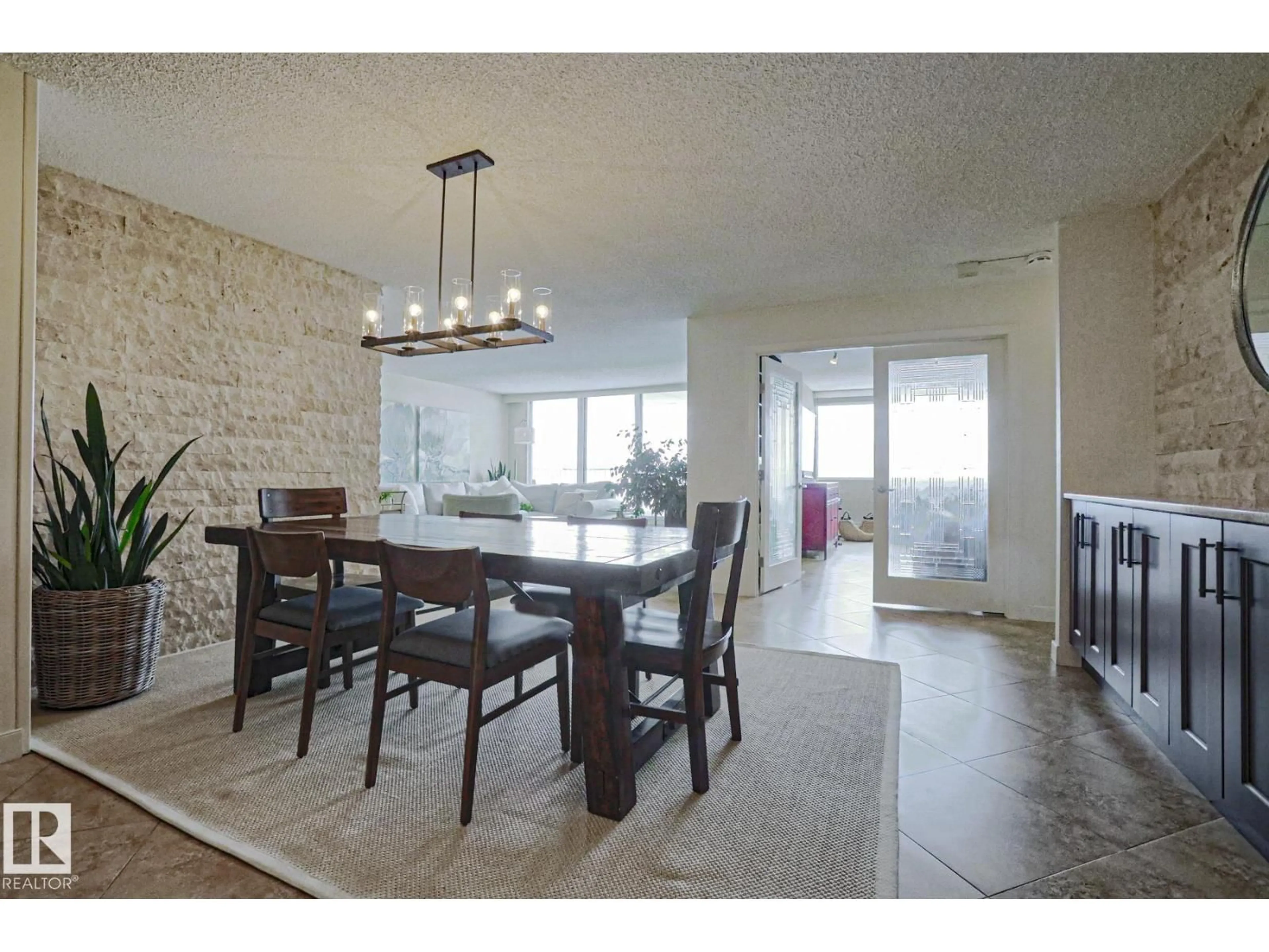 Dining room, ceramic/tile floor for 9923 103 ST, Edmonton Alberta T5K2J3
