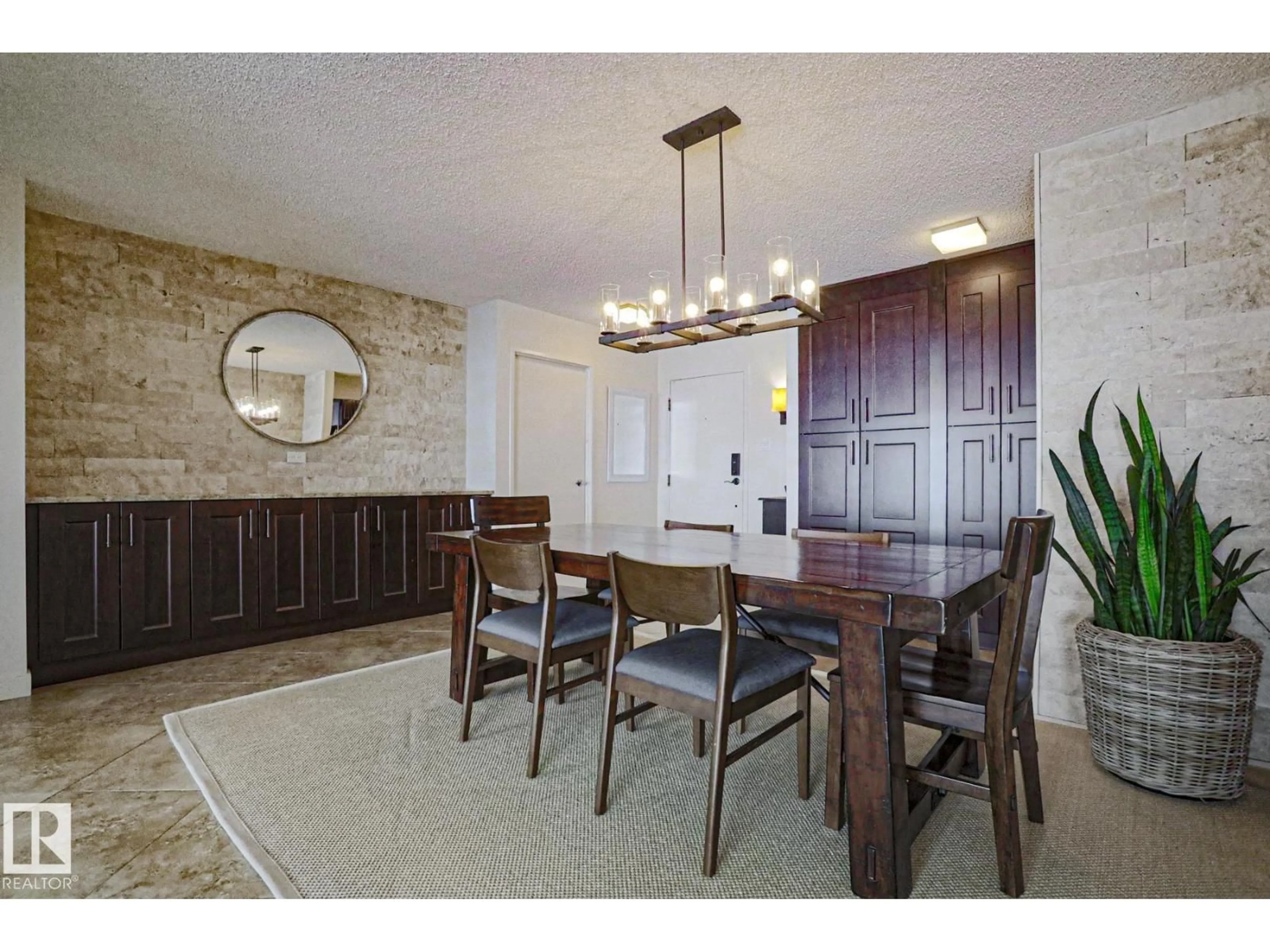 Dining room, ceramic/tile floor for 9923 103 ST, Edmonton Alberta T5K2J3