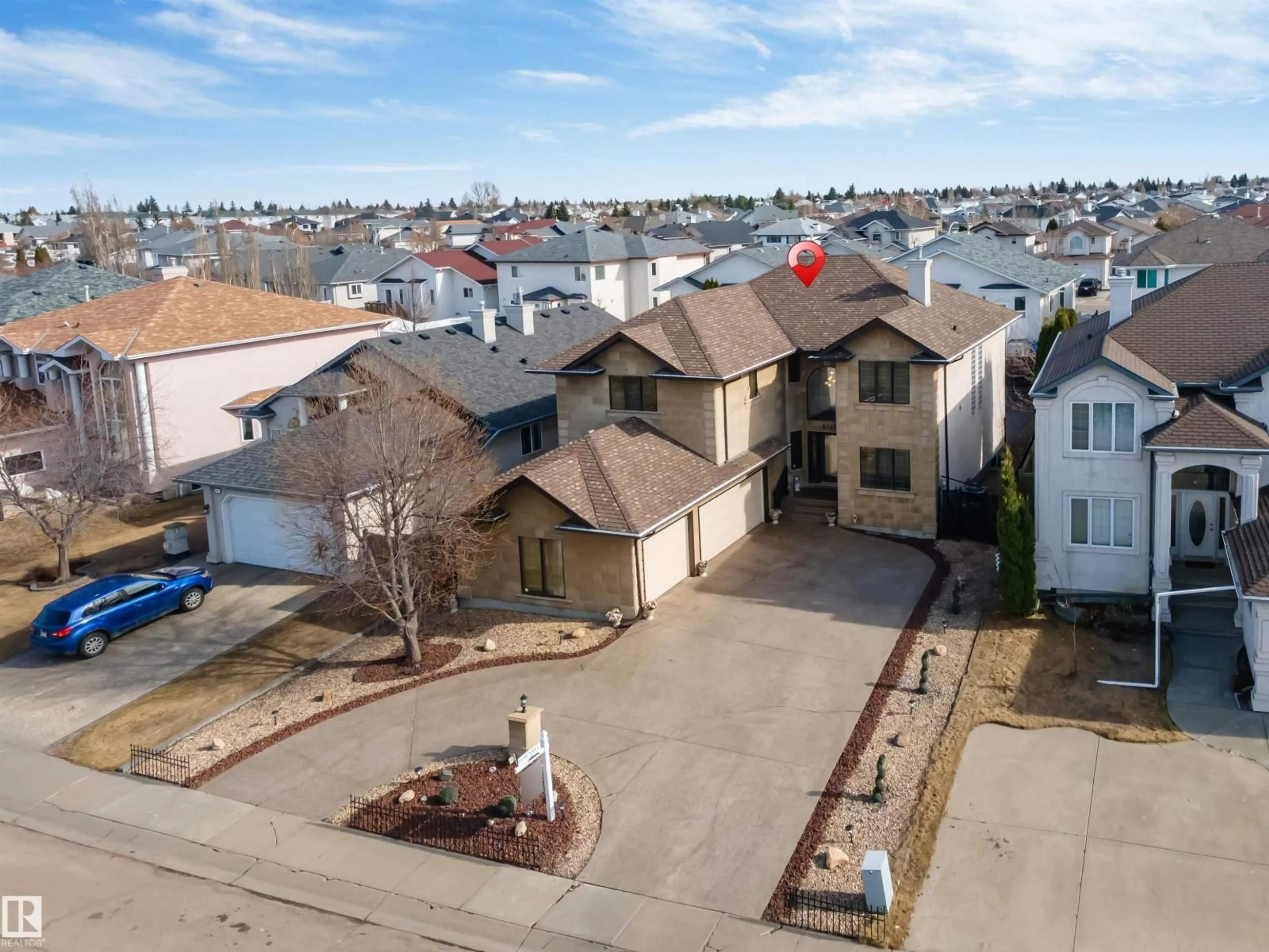 A pic from outside/outdoor area/front of a property/back of a property/a pic from drone, street for 8715 160A AV NW, Edmonton Alberta T5Z3K4