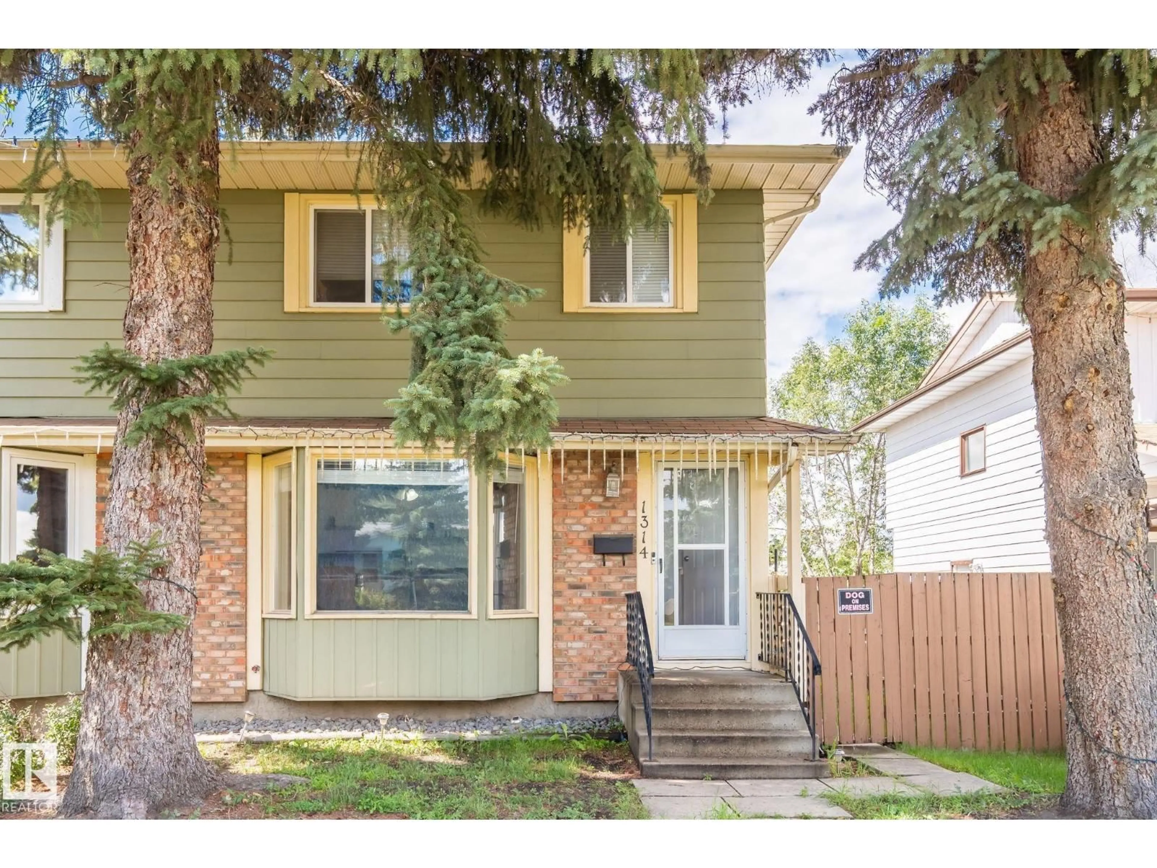Unknown for 1314 54 ST, Edmonton Alberta T6L2P4