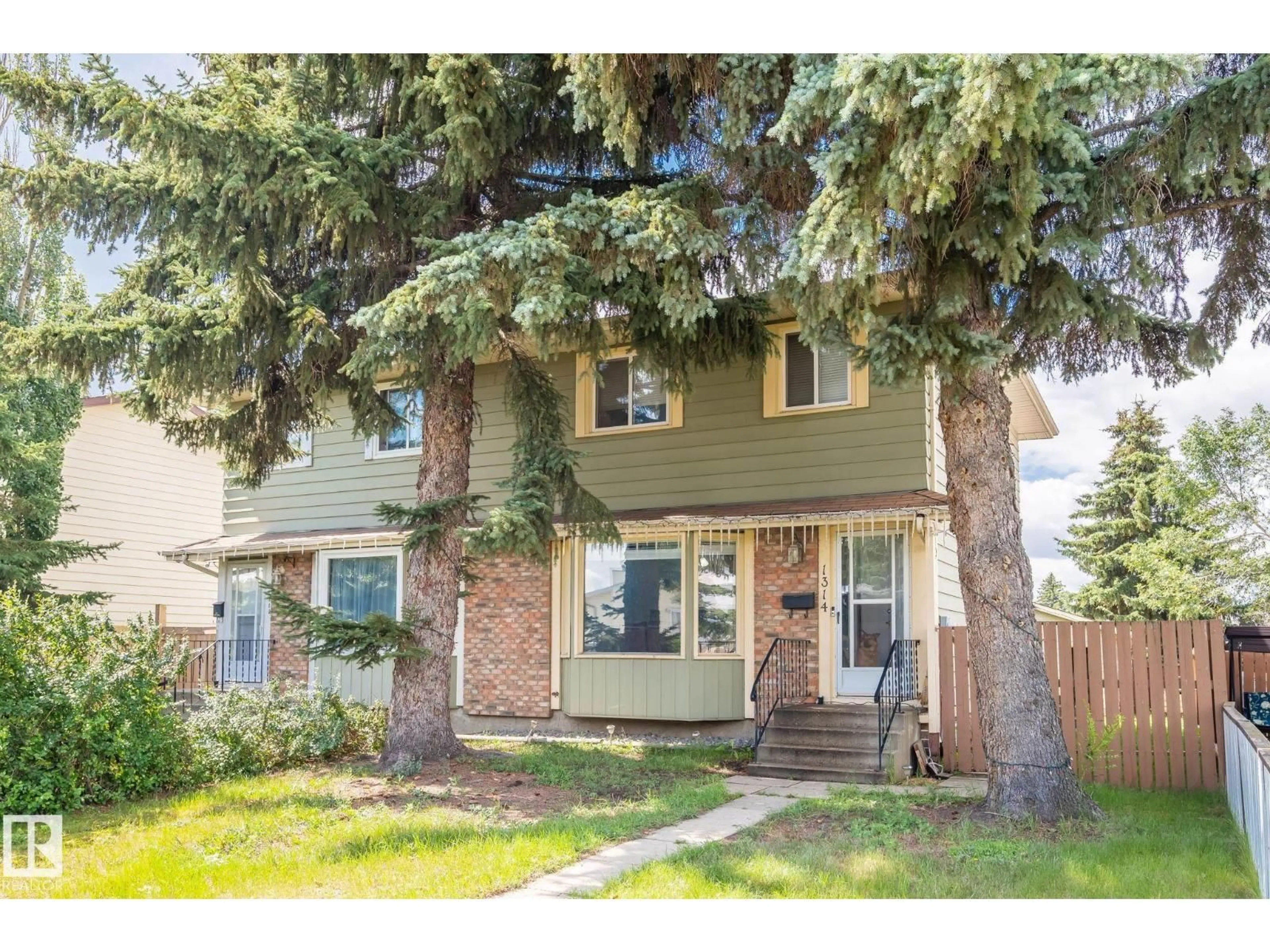 Unknown for 1314 54 ST, Edmonton Alberta T6L2P4