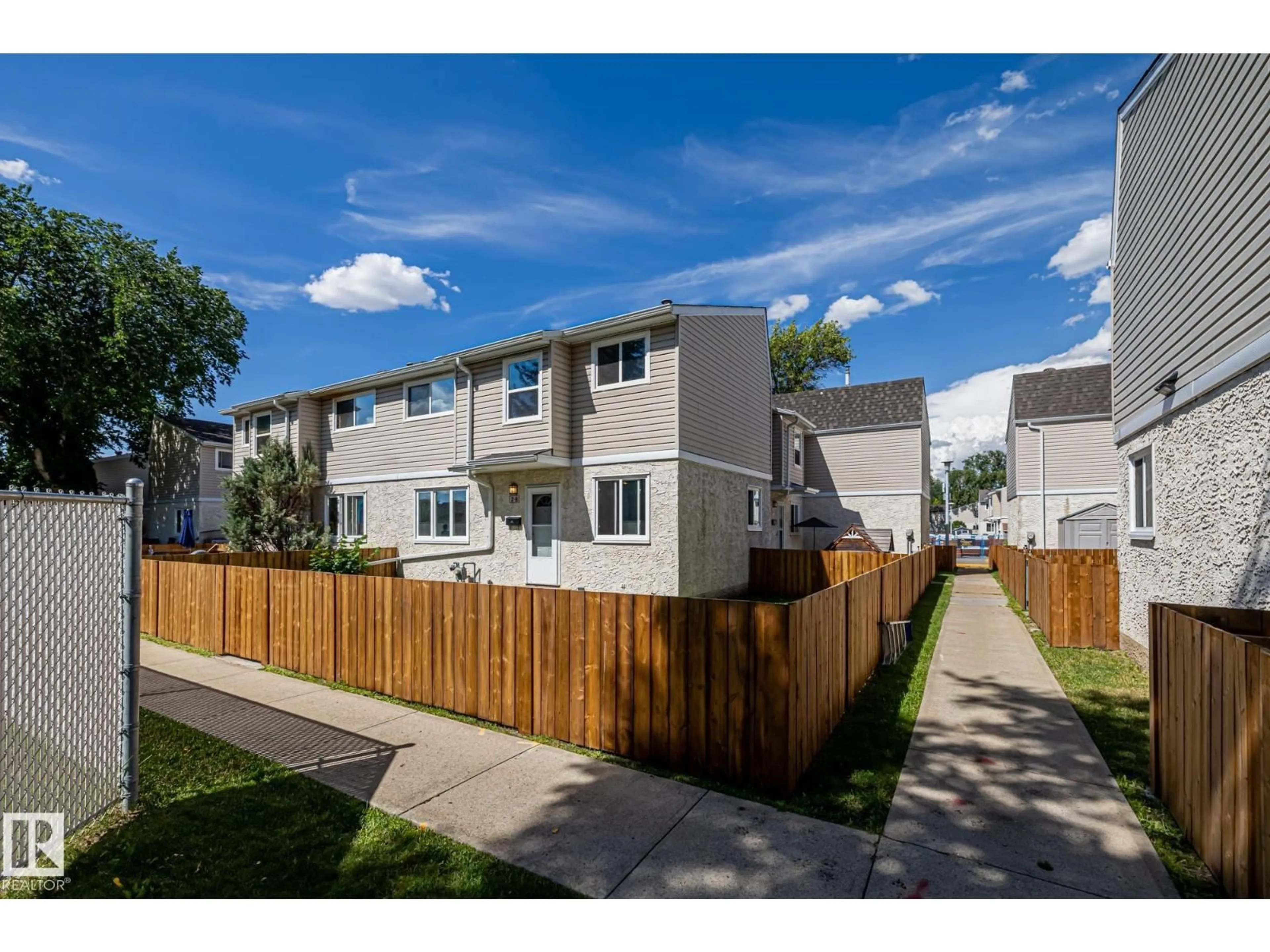 Unknown for 2B CLAREVIEW VG, Edmonton Alberta T5A3P2