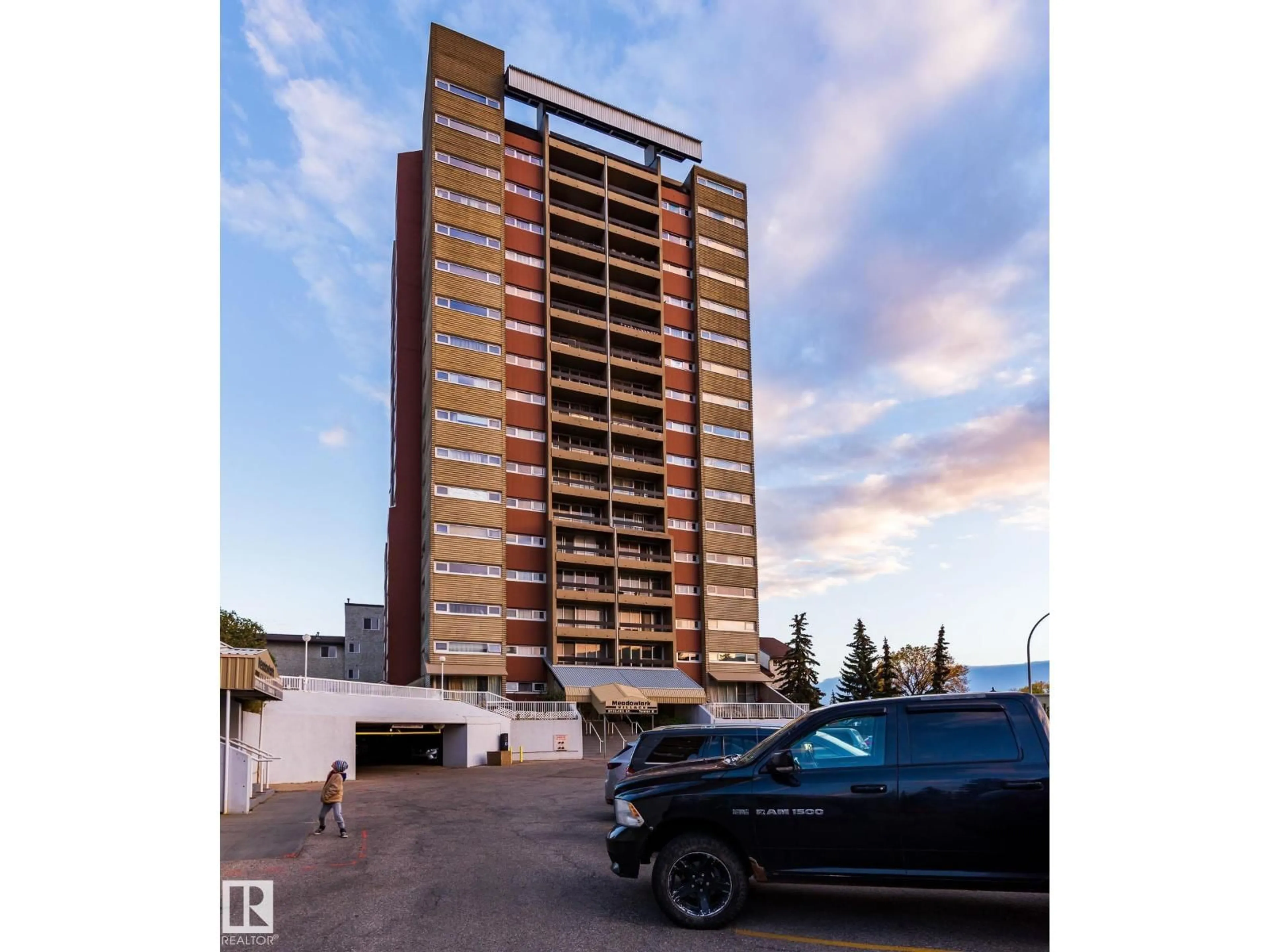 Unknown for 8735 - 172 165 ST, Edmonton Alberta T5R2R6