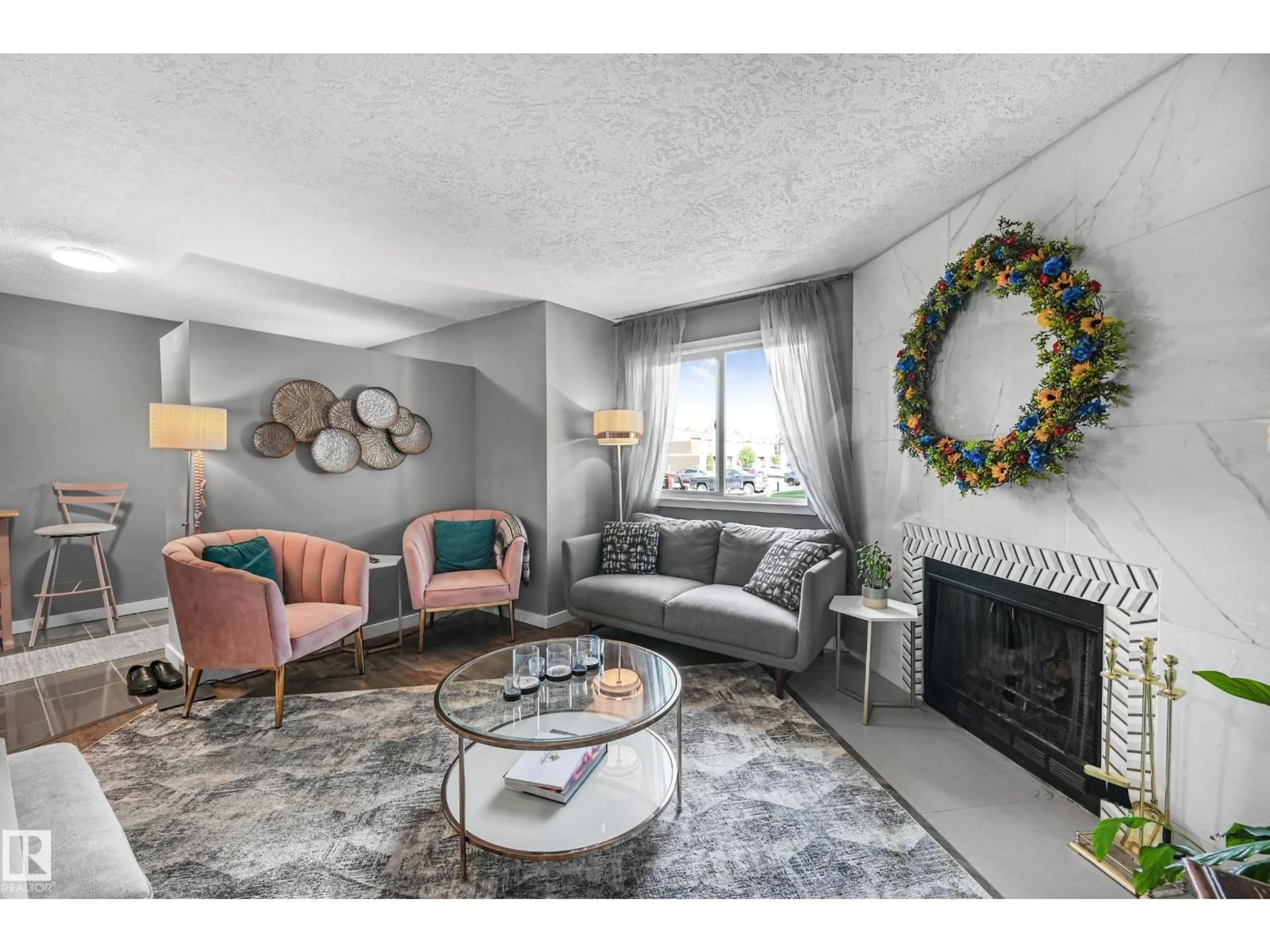Living room with furniture, unknown for 13 - 3115 119 ST, Edmonton Alberta T6J5N5