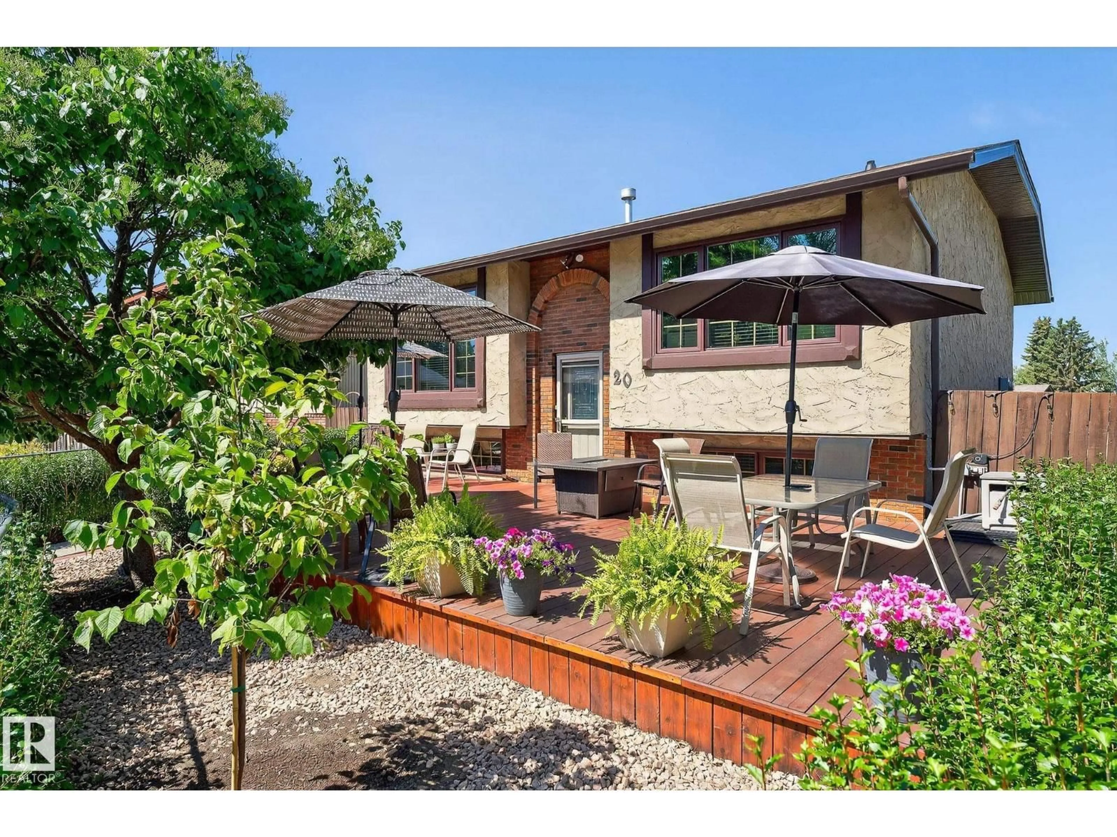 Patio, street for 20 GREYSTONE CL, Spruce Grove Alberta T7X2A5