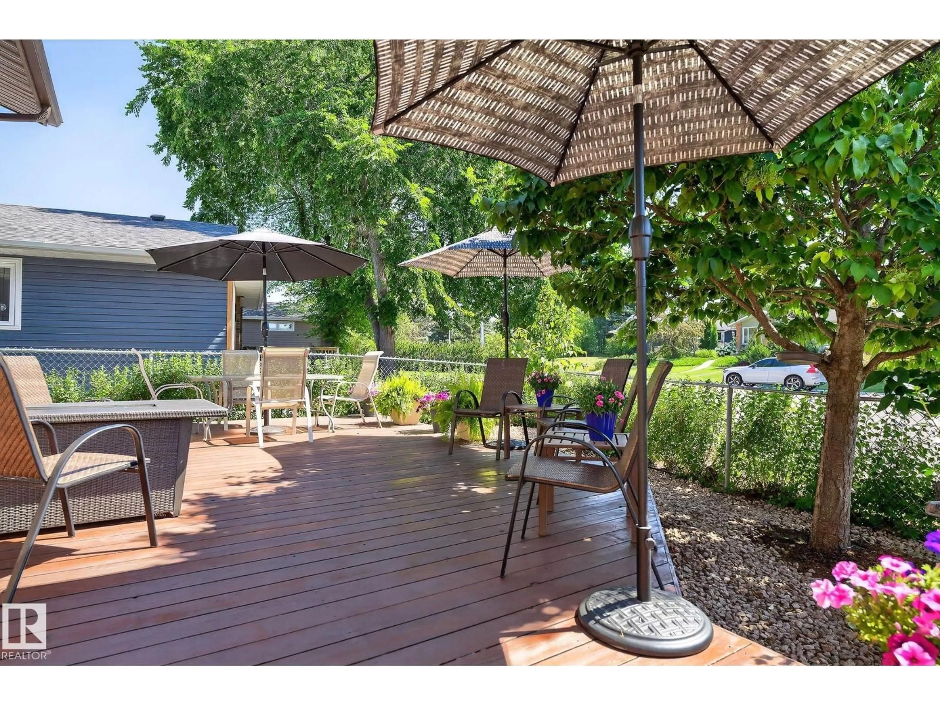 Patio, street for 20 GREYSTONE CL, Spruce Grove Alberta T7X2A5