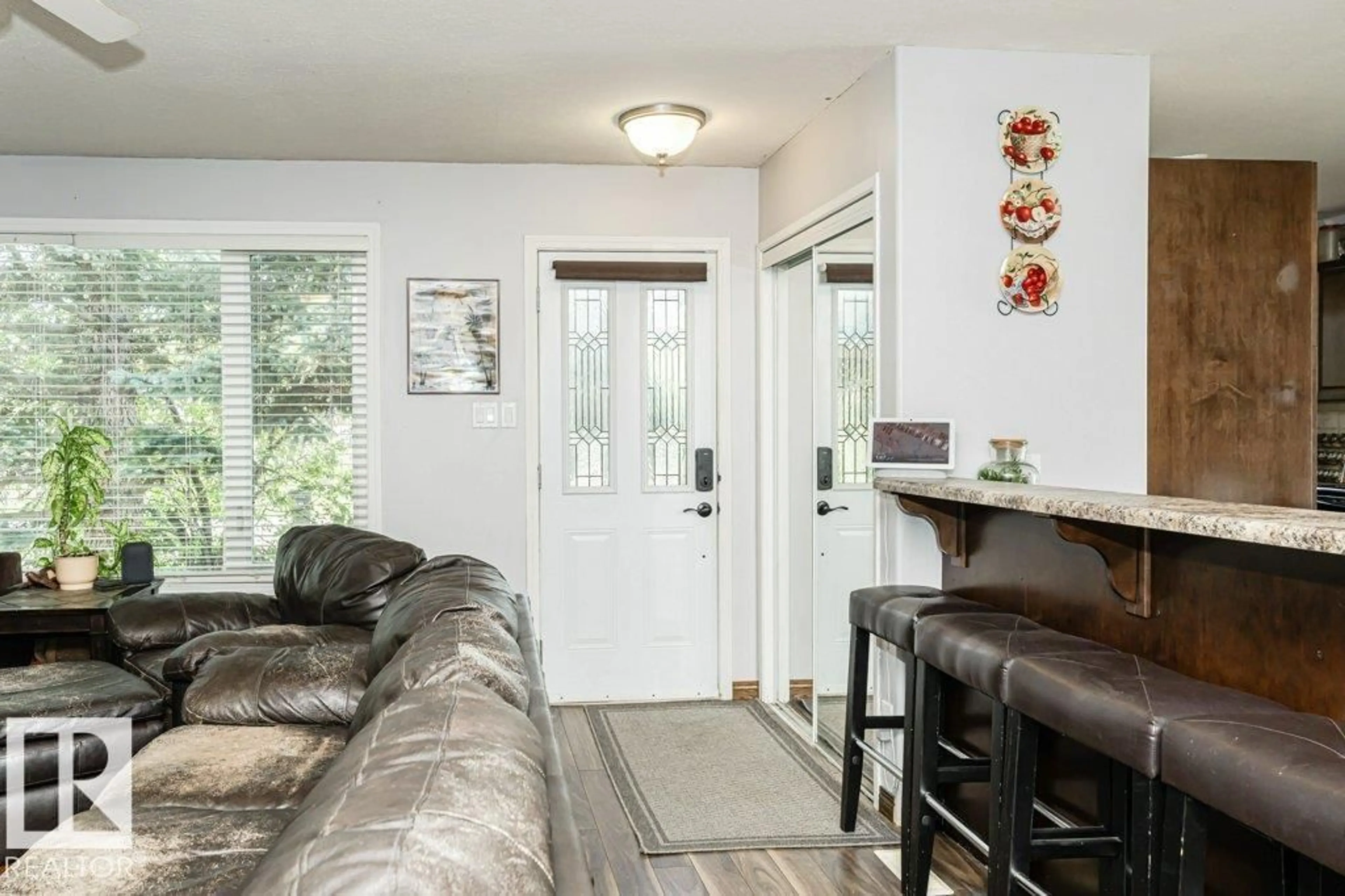Unknown for 3405 39 ST, Leduc Alberta T9E6E4
