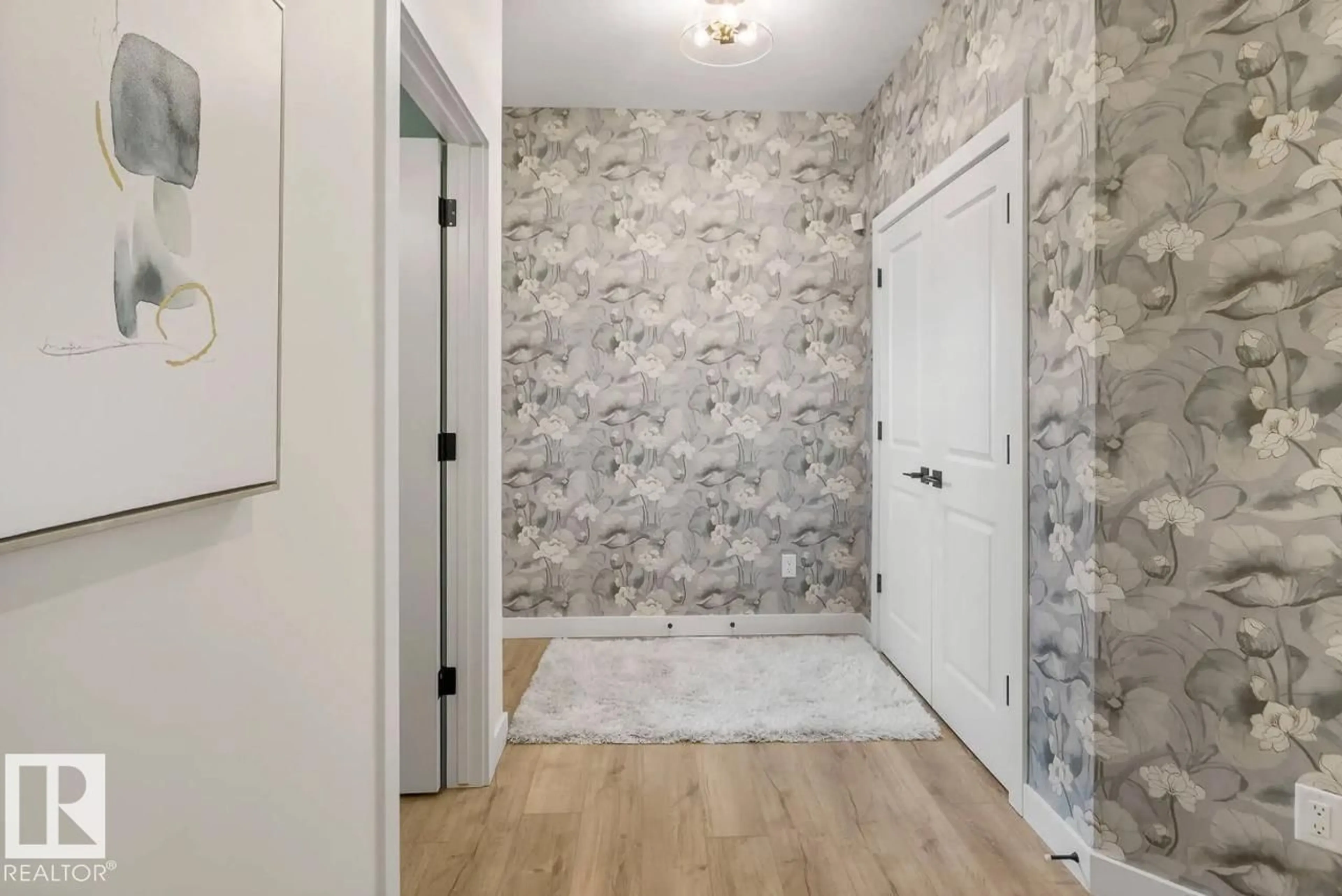 Indoor entryway for 155 CATRIA PT, Sherwood Park Alberta T8H3B1
