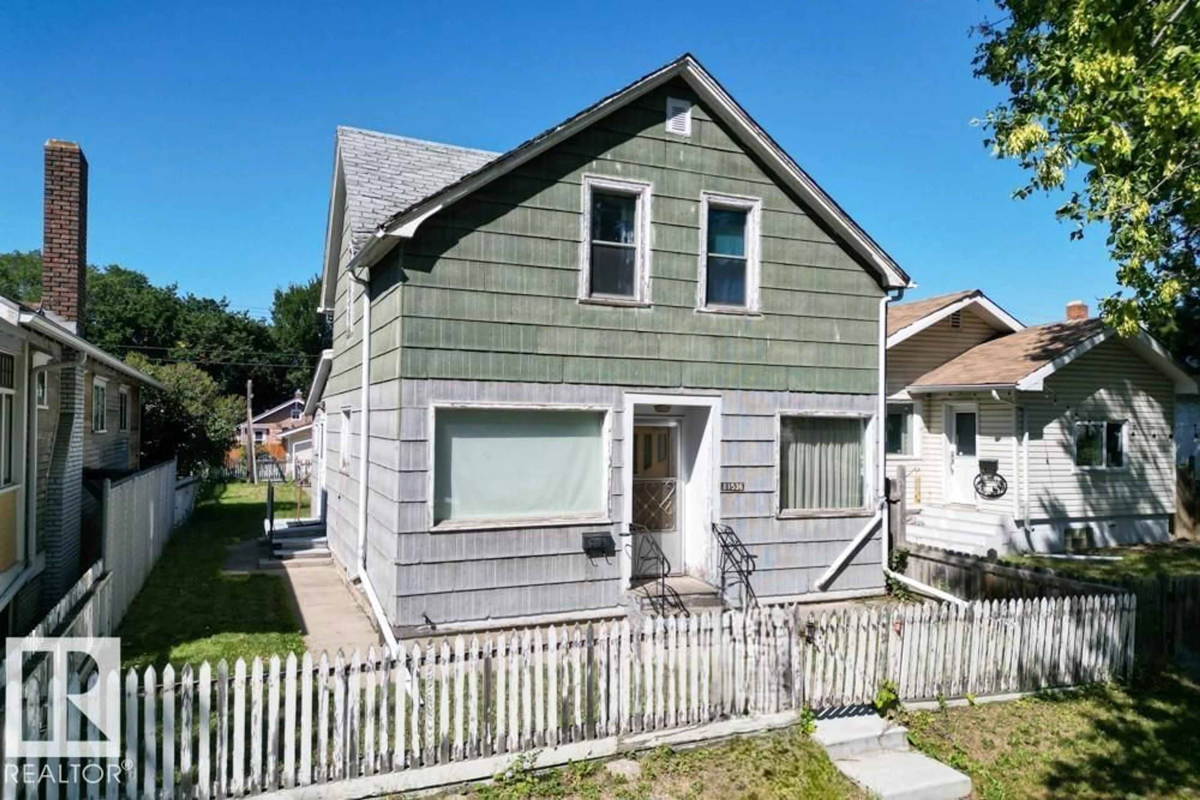 Home with vinyl exterior material, street for NW - 11536 95A ST, Edmonton Alberta T5G1P5