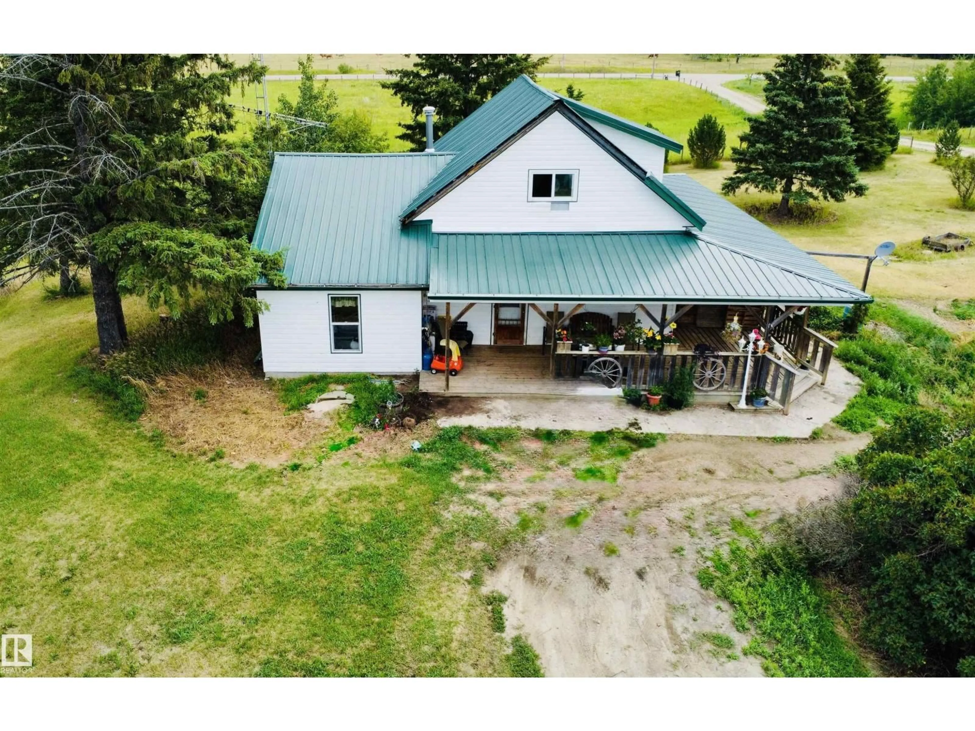 A pic from outside/outdoor area/front of a property/back of a property/a pic from drone, building for 59020 RG RD 490, Rural Bonnyville M.D. Alberta T0A3A0