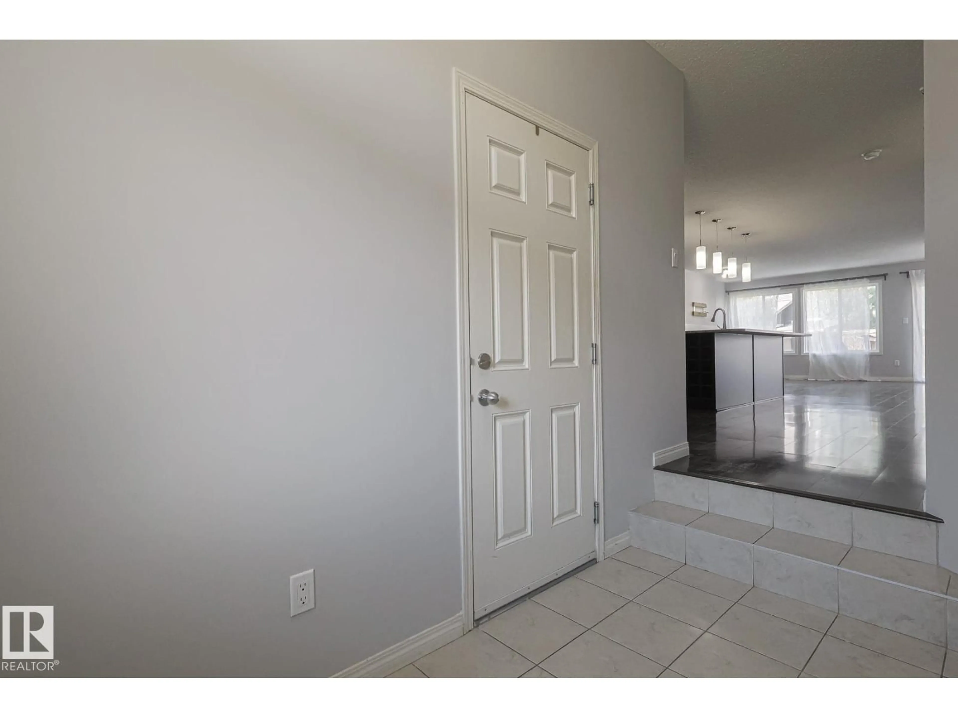 Indoor entryway for SW - 3816 POWELL WD, Edmonton Alberta T6W1A3