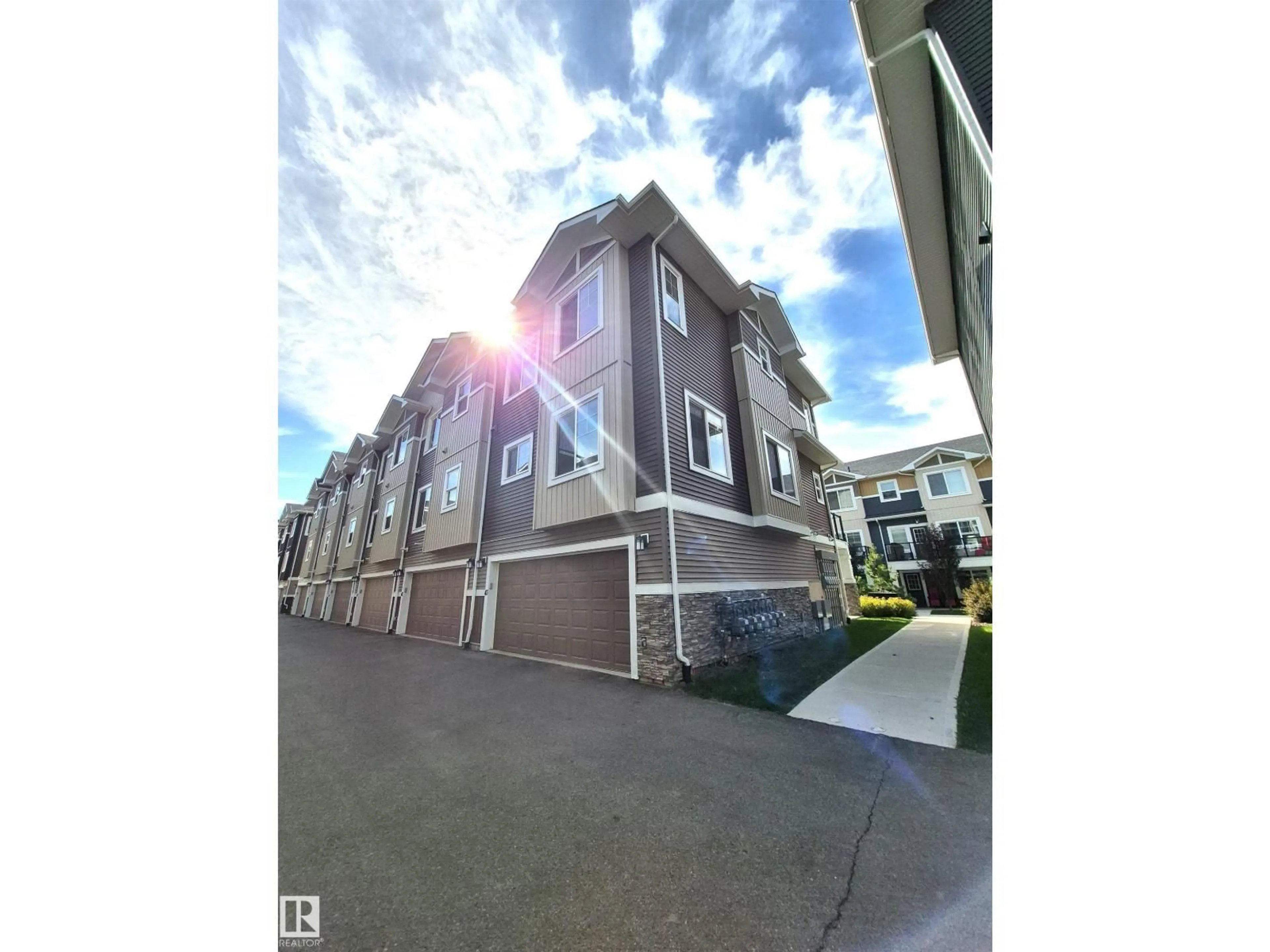 A pic from outside/outdoor area/front of a property/back of a property/a pic from drone, street for #43 - 230 EDGEMONT RD, Edmonton Alberta T6M0Y8