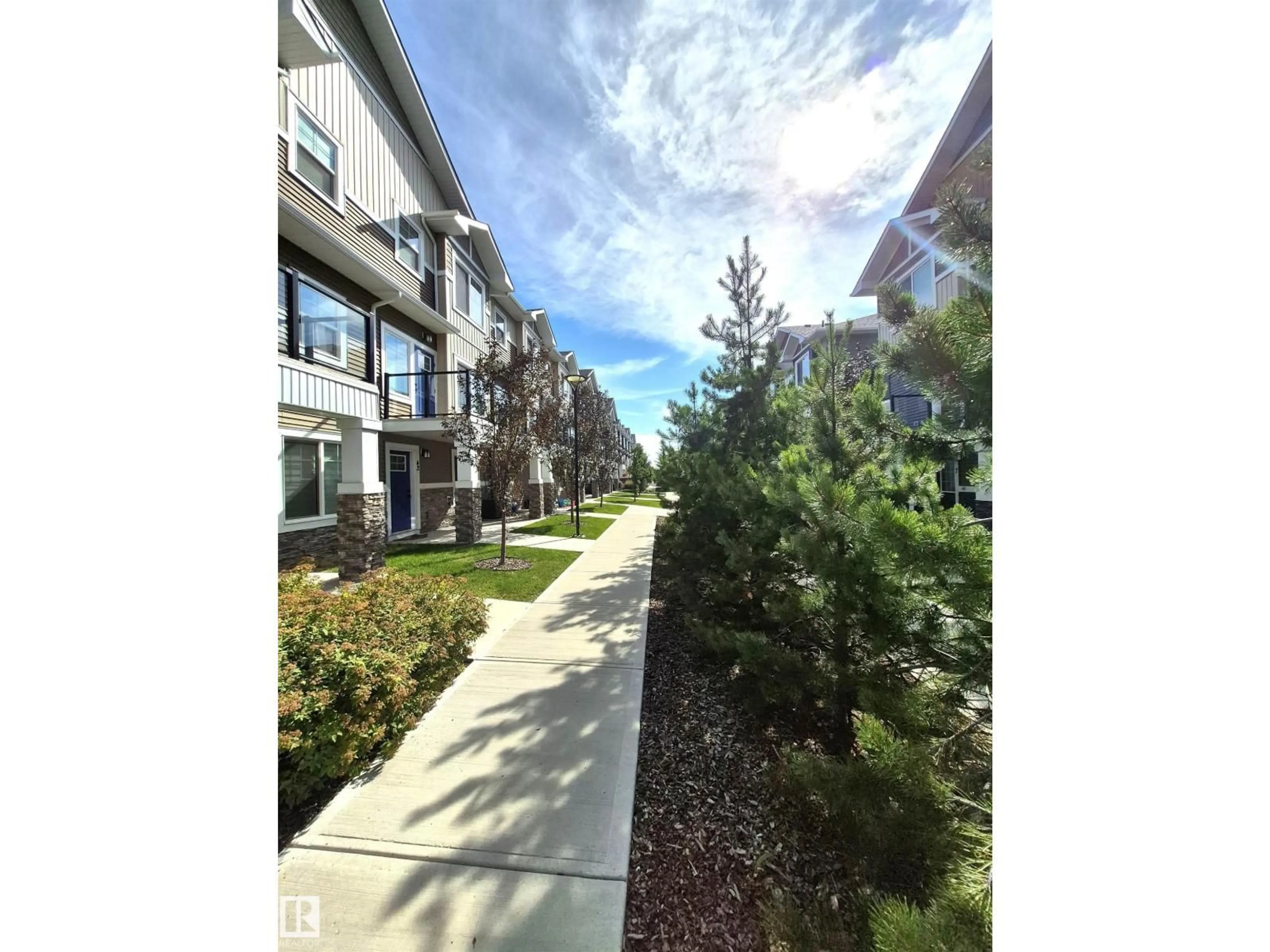 Unknown for #43 - 230 EDGEMONT RD, Edmonton Alberta T6M0Y8