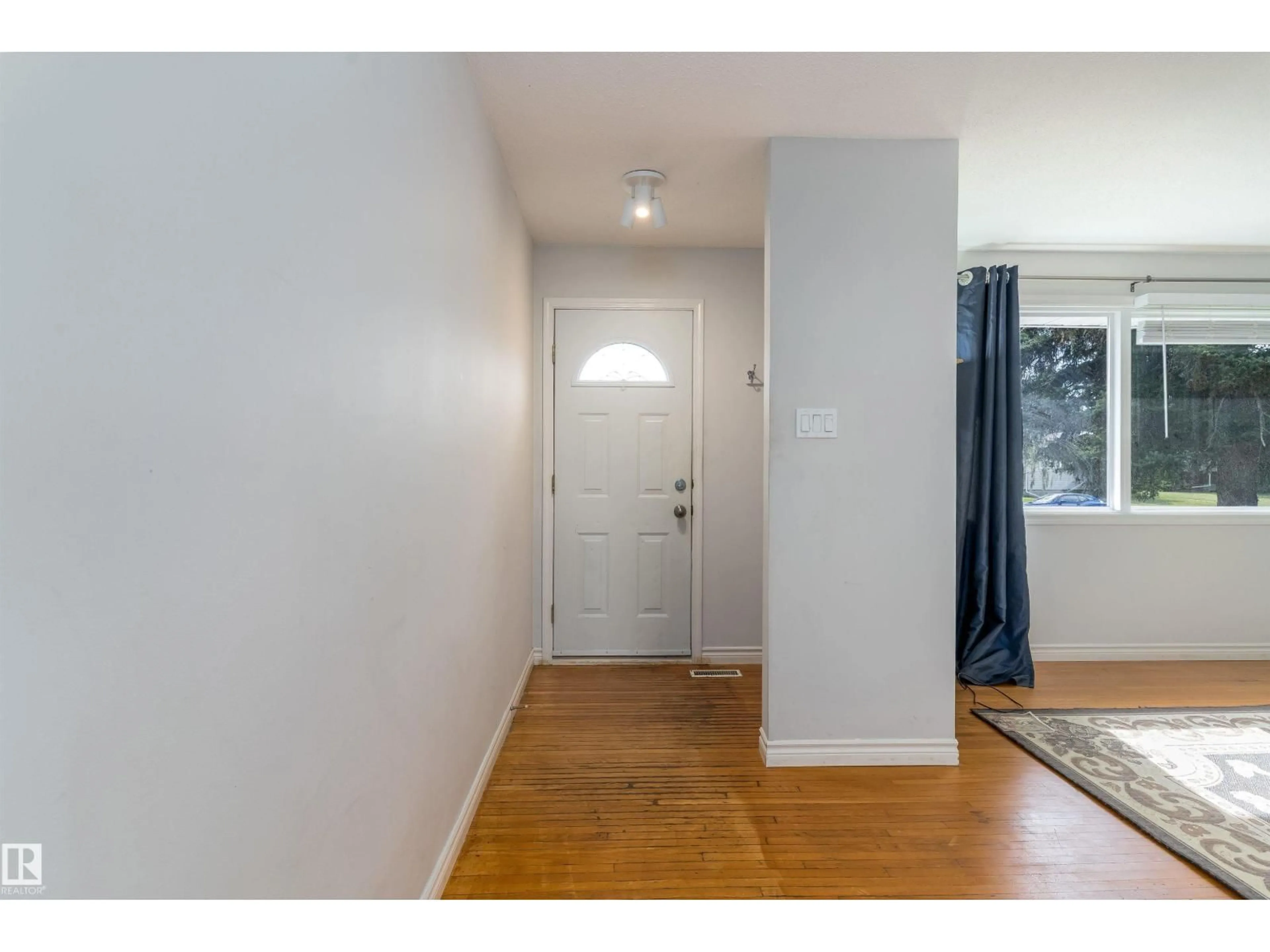 Indoor entryway for NW - 10762 164 ST, Edmonton Alberta T5P3R9