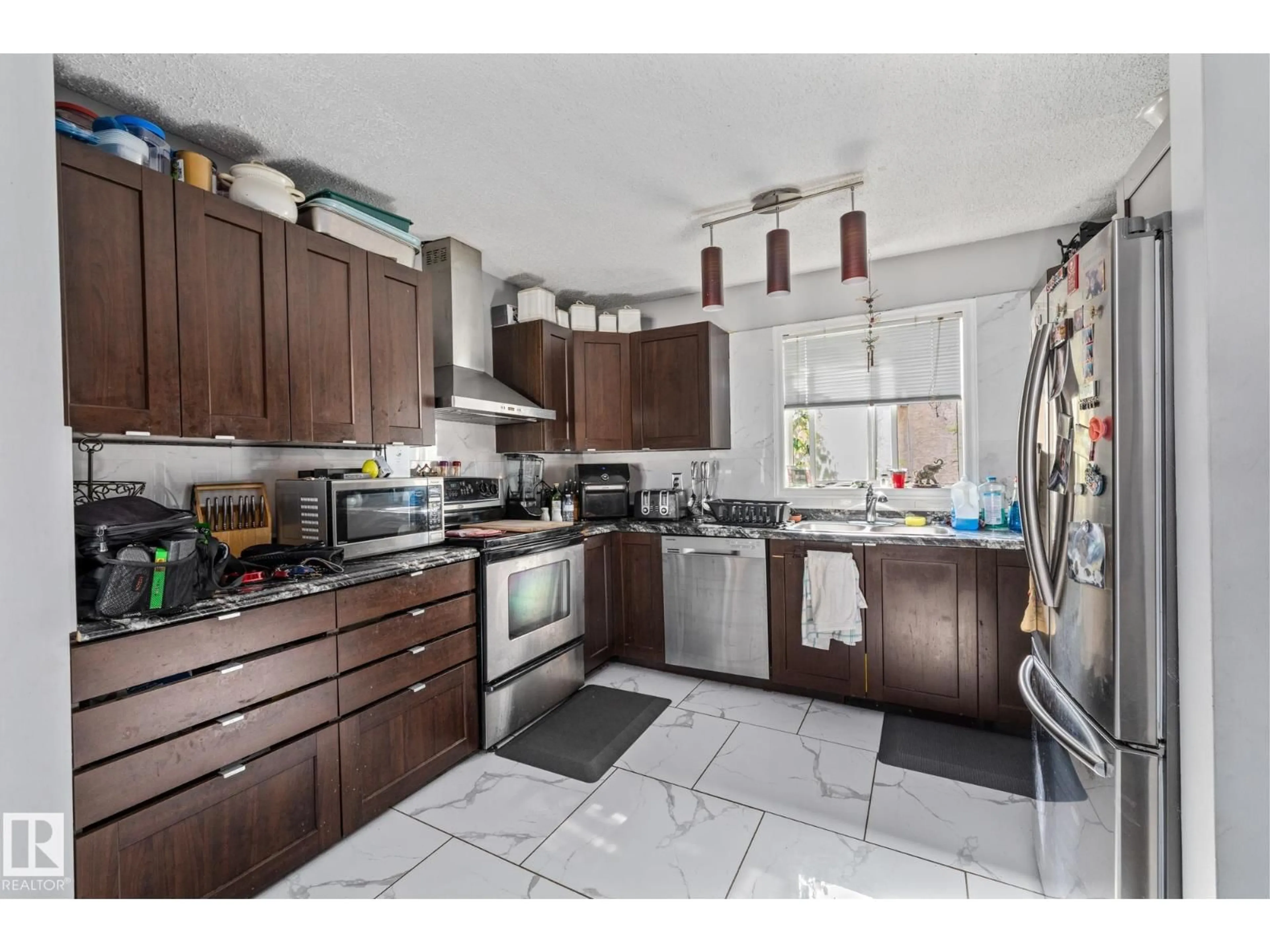 Unknown for NW - 329 RIVER POINT, Edmonton Alberta T5A4Z4