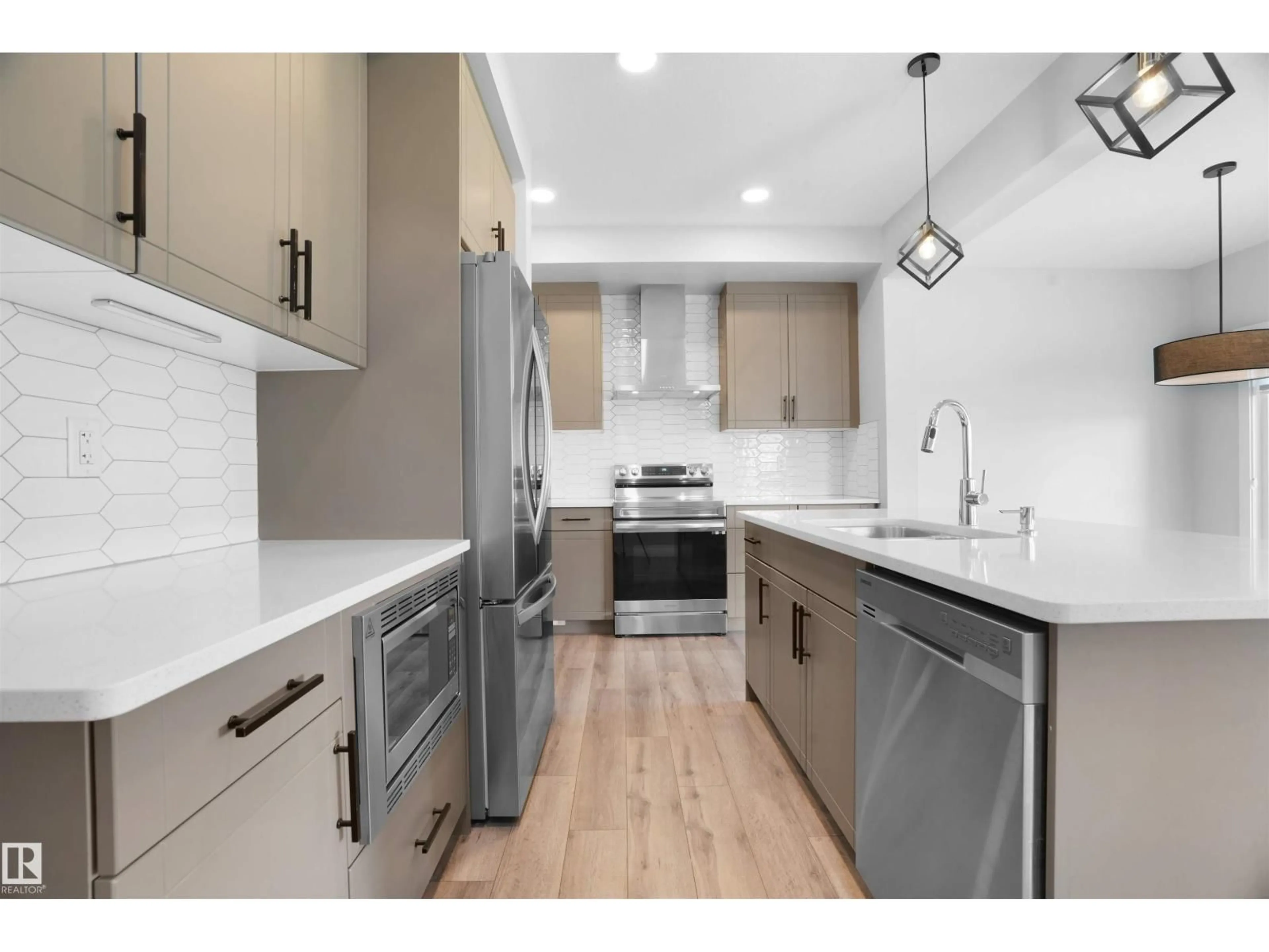 Open concept kitchen, ceramic/tile floor for SW - 1804 COLLIP VW, Edmonton Alberta T6W1A8