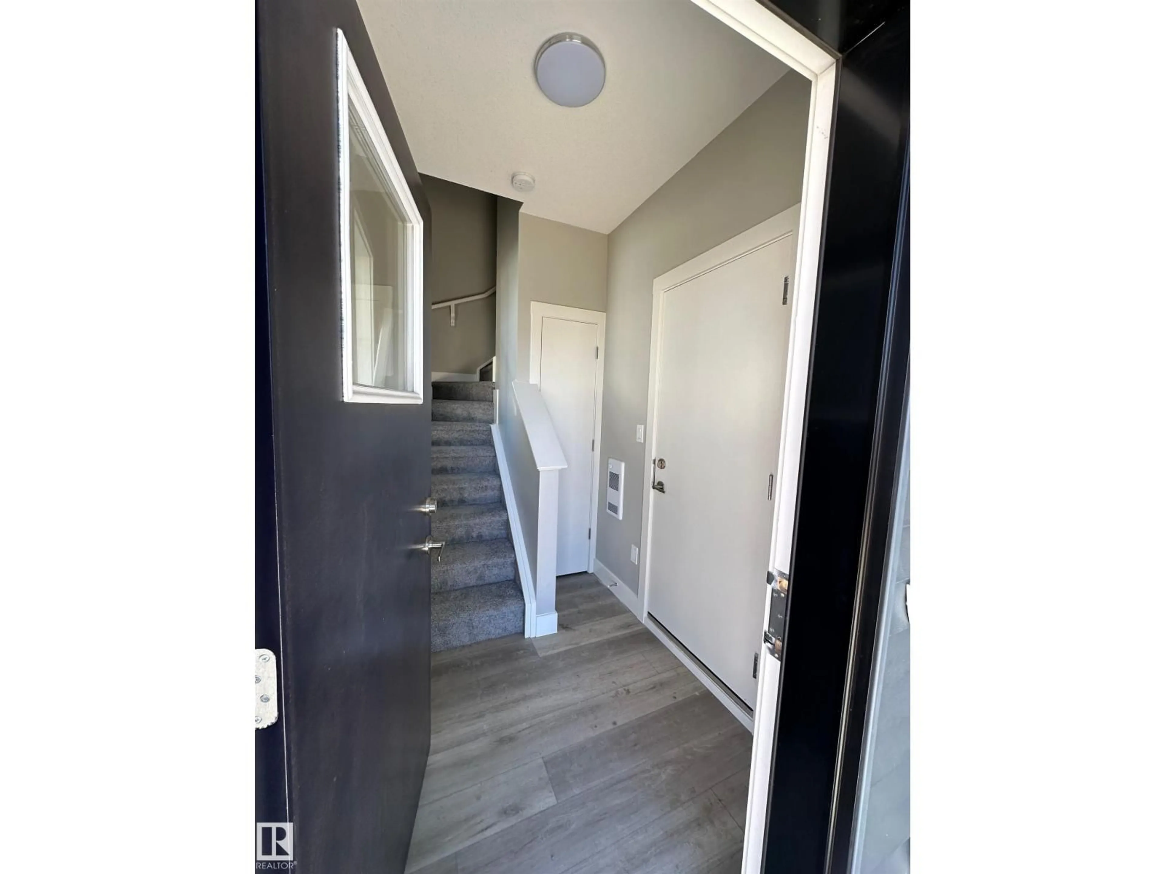 Indoor entryway for #70 - 6905 25 AV, Edmonton Alberta T6X3B7