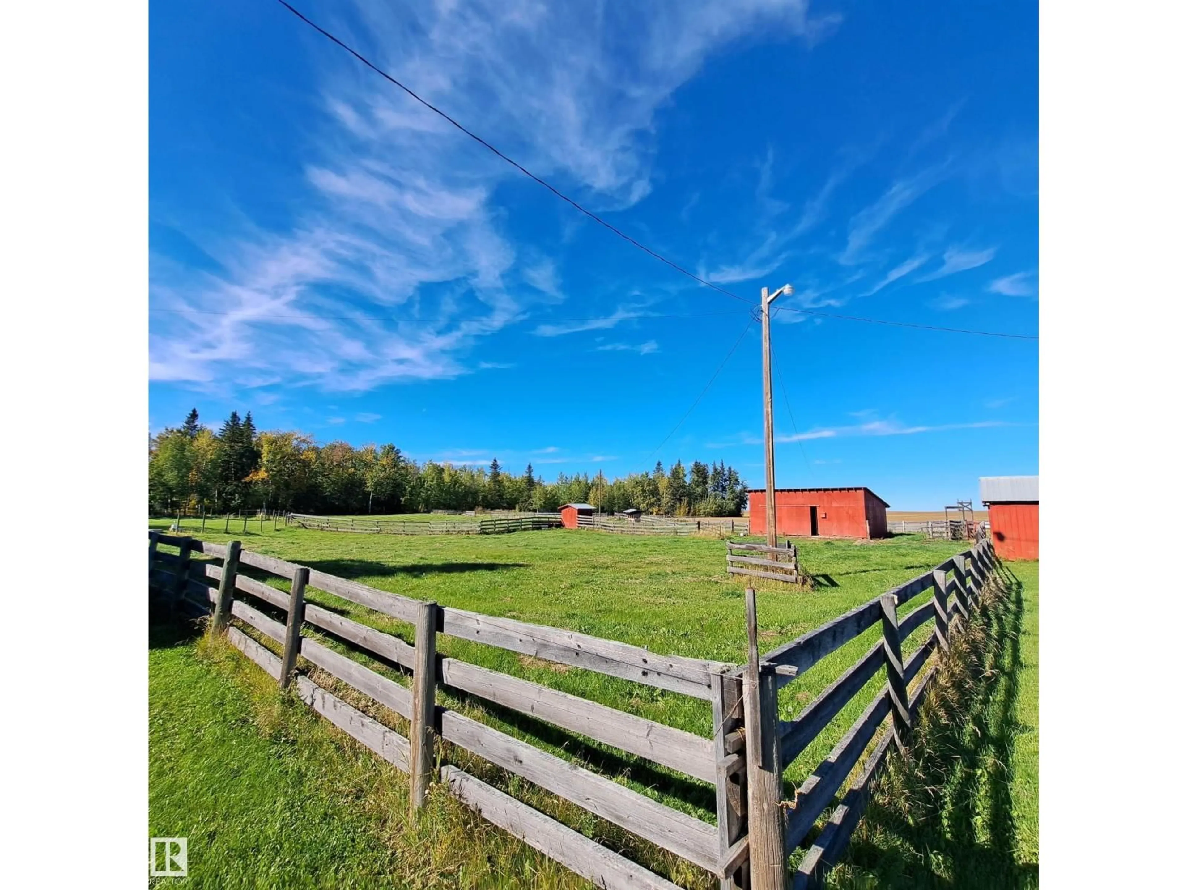 A pic from outside/outdoor area/front of a property/back of a property/a pic from drone, unknown for 3160 HWY 622, Rural Leduc County Alberta T0C2T0