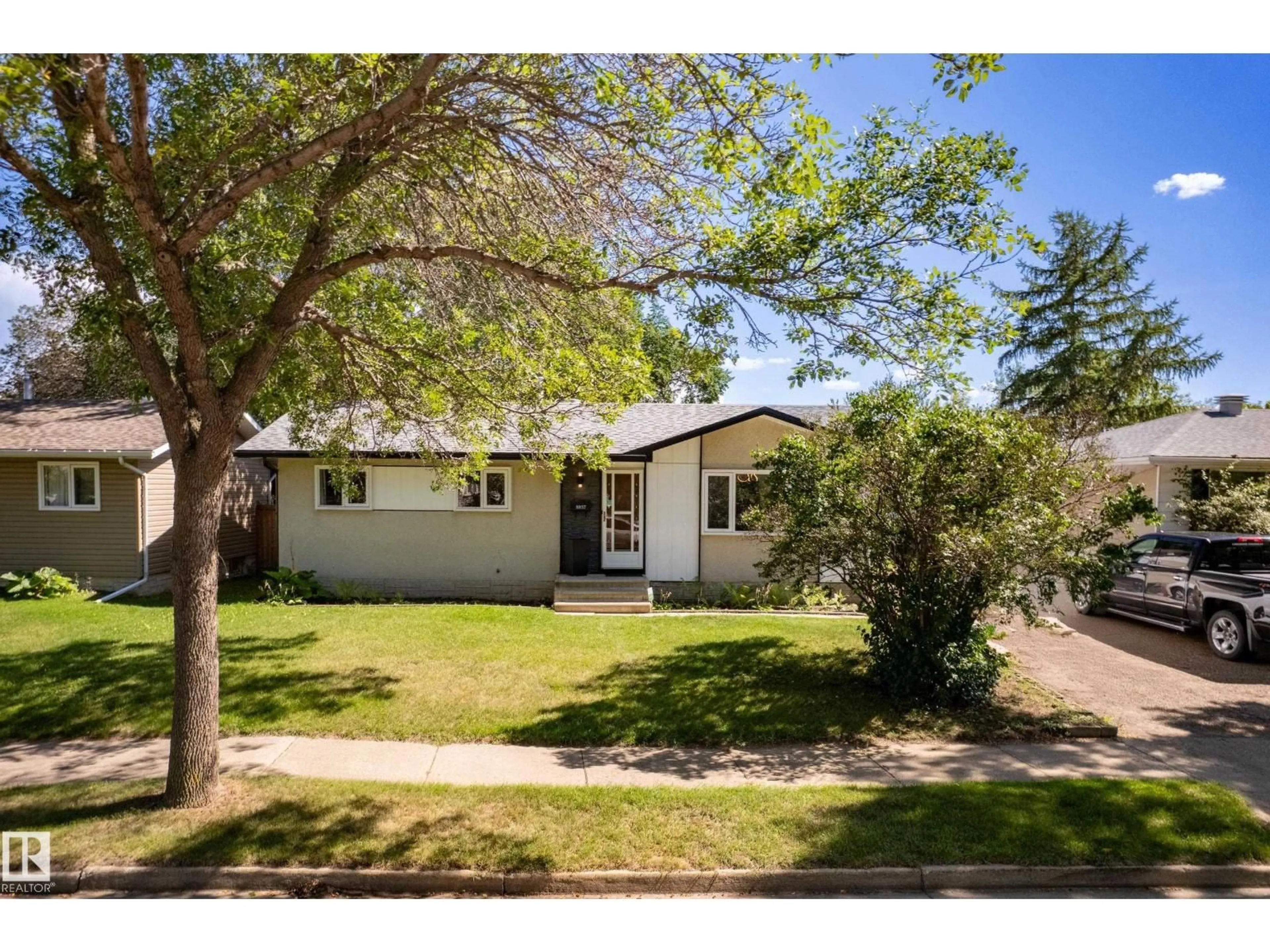 Unknown for 8937 92 AV, Fort Saskatchewan Alberta T8L1A3