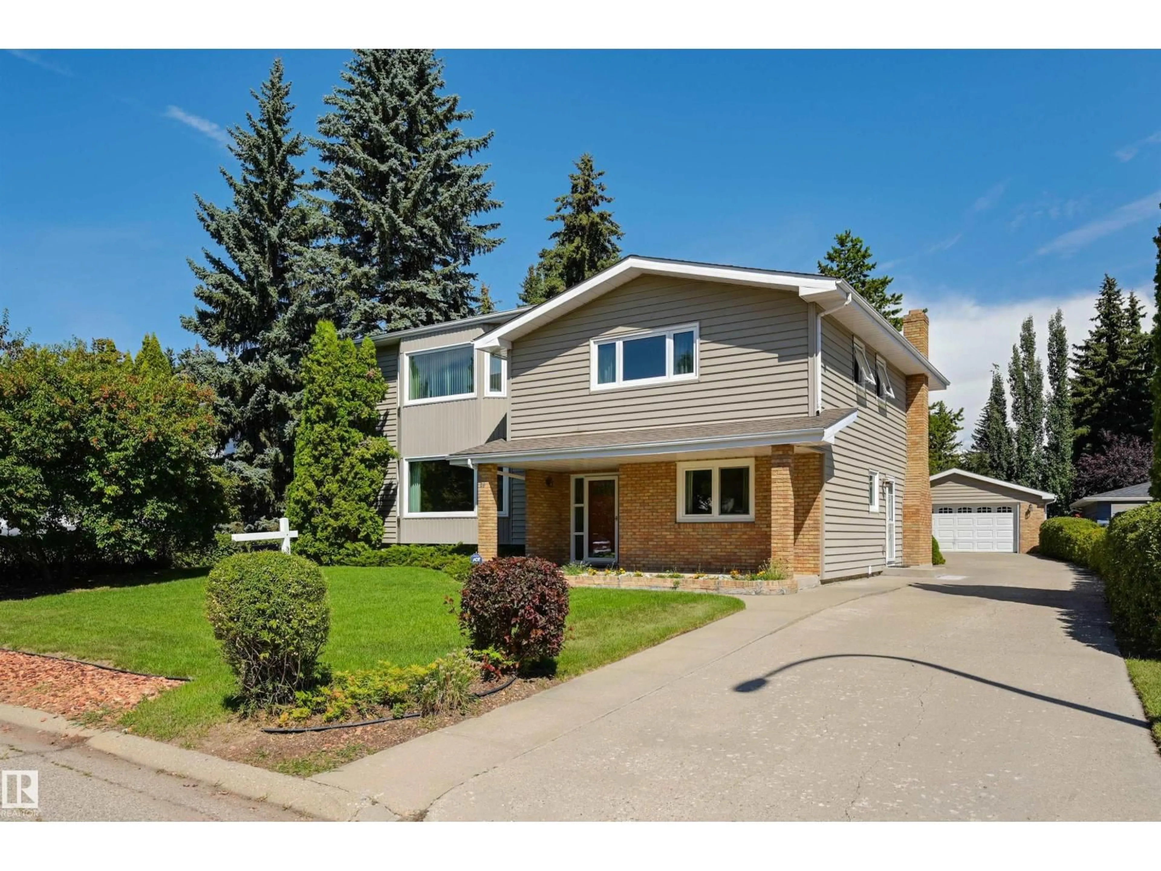 Unknown for 24 QUESNELL RD, Edmonton Alberta T5R5N2