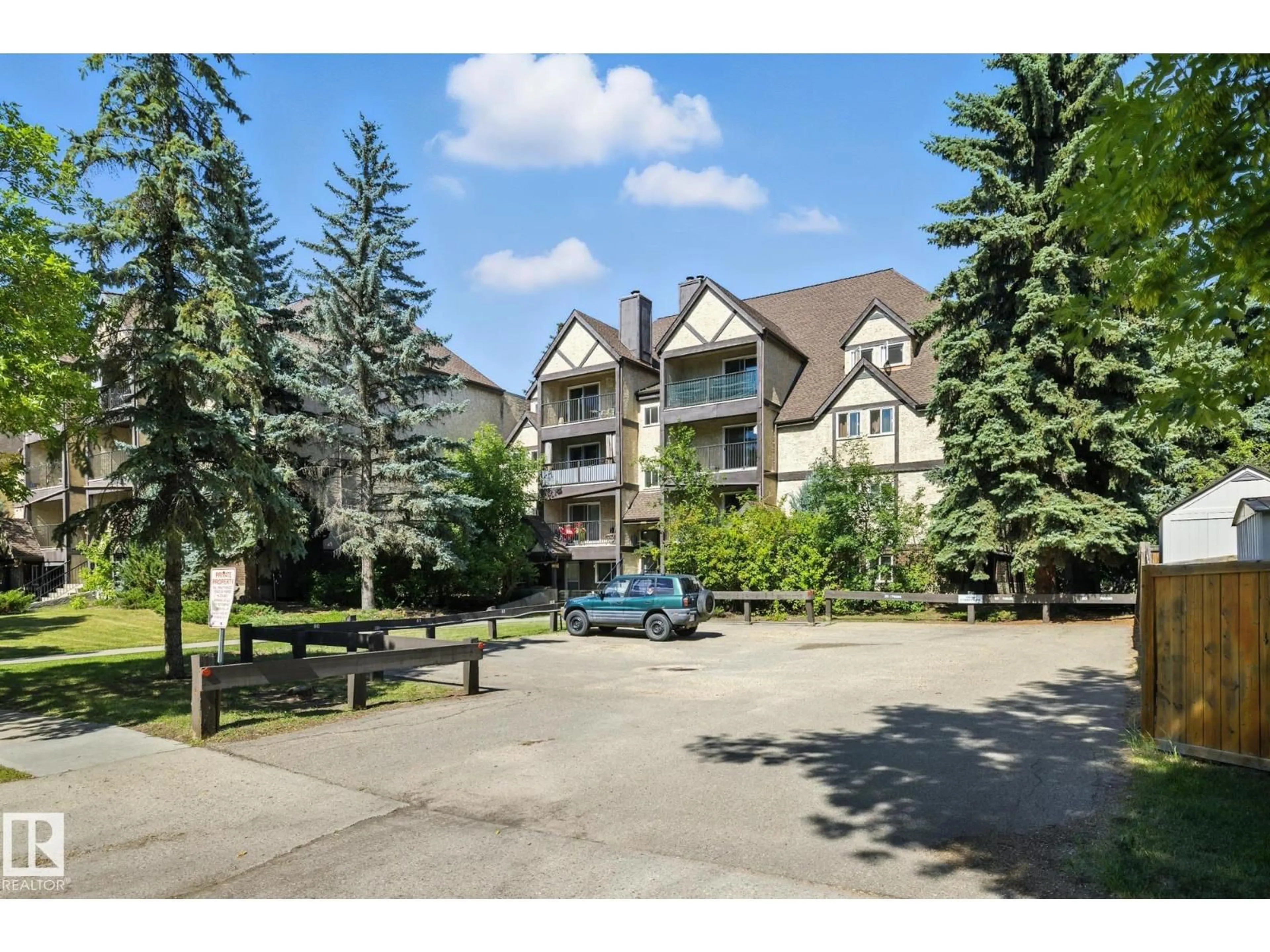 Unknown for 9043 TUDOR GL, St. Albert Alberta T8N3V4