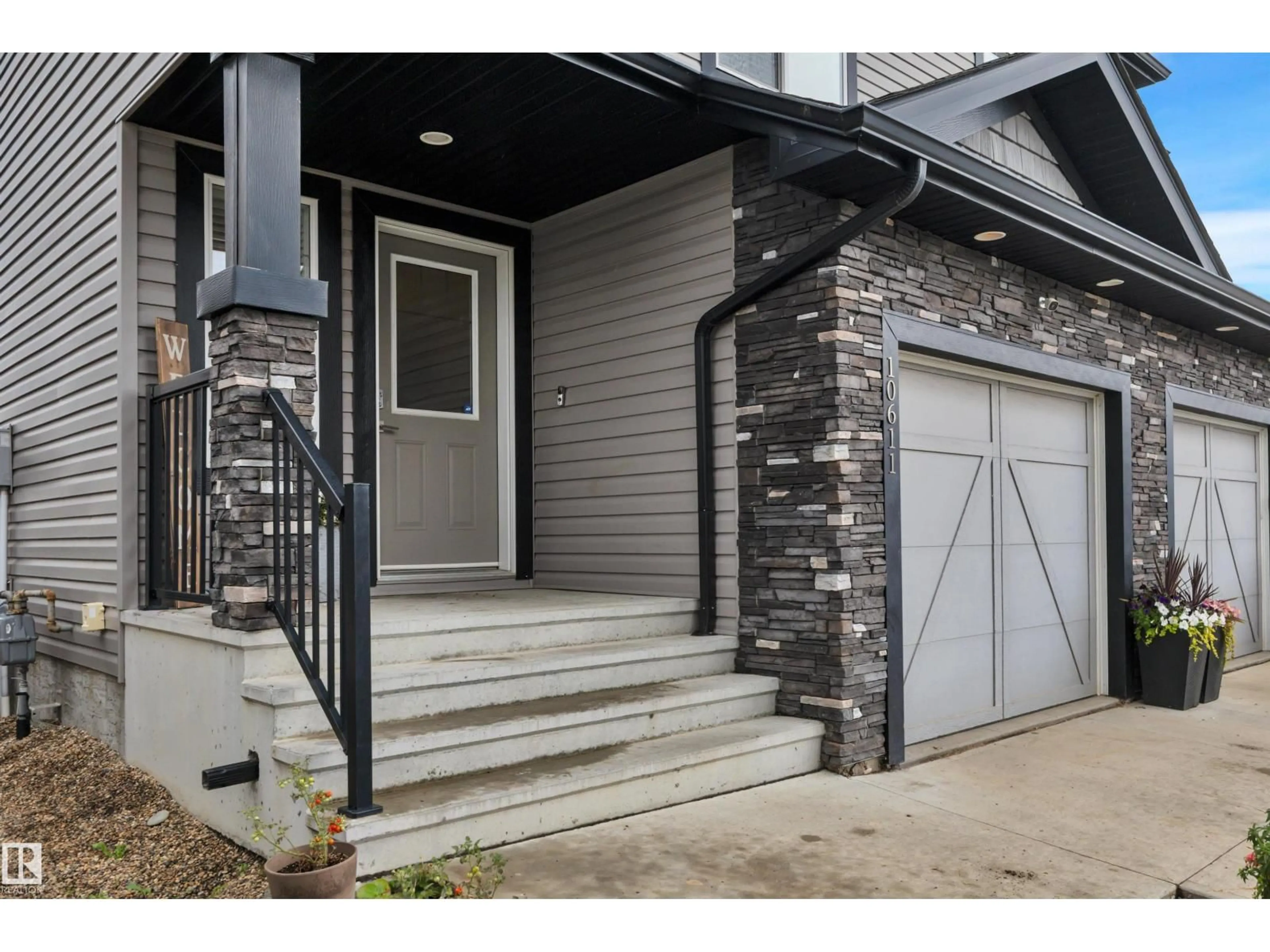 Unknown for 10611 98 ST, Morinville Alberta T8R2P2