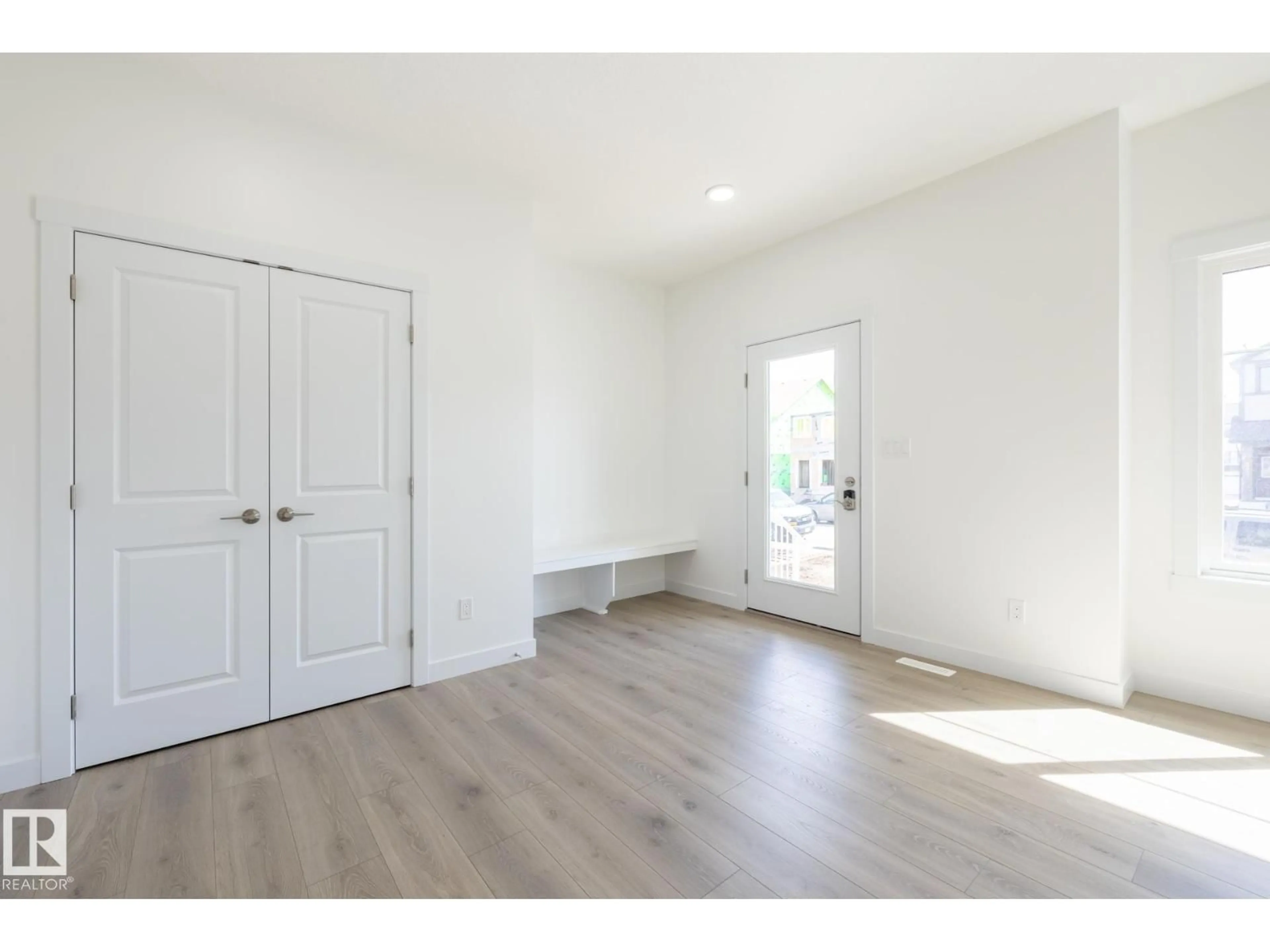 Indoor entryway for NW - 17716 69A ST, Edmonton Alberta T5Z0W6