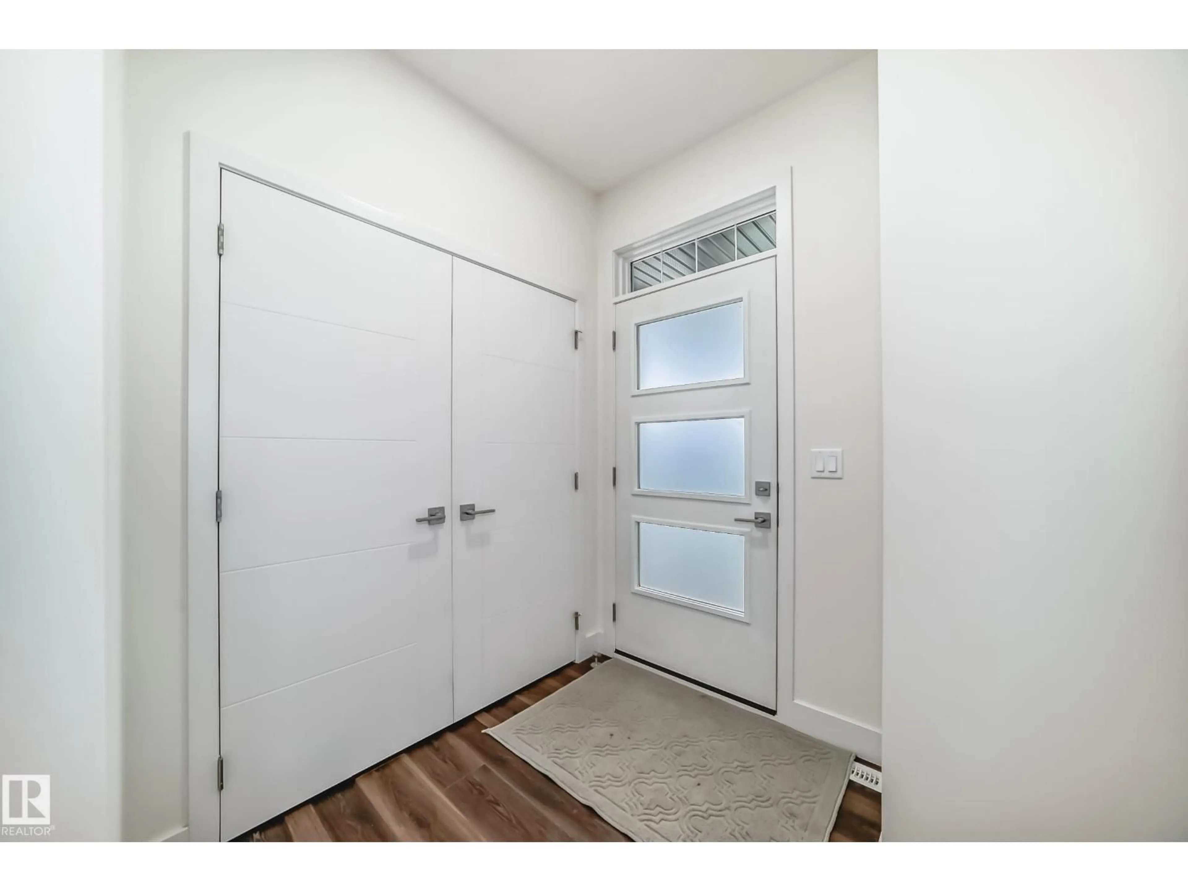 Indoor entryway for 168 REDWING WD, St. Albert Alberta T8N8A5