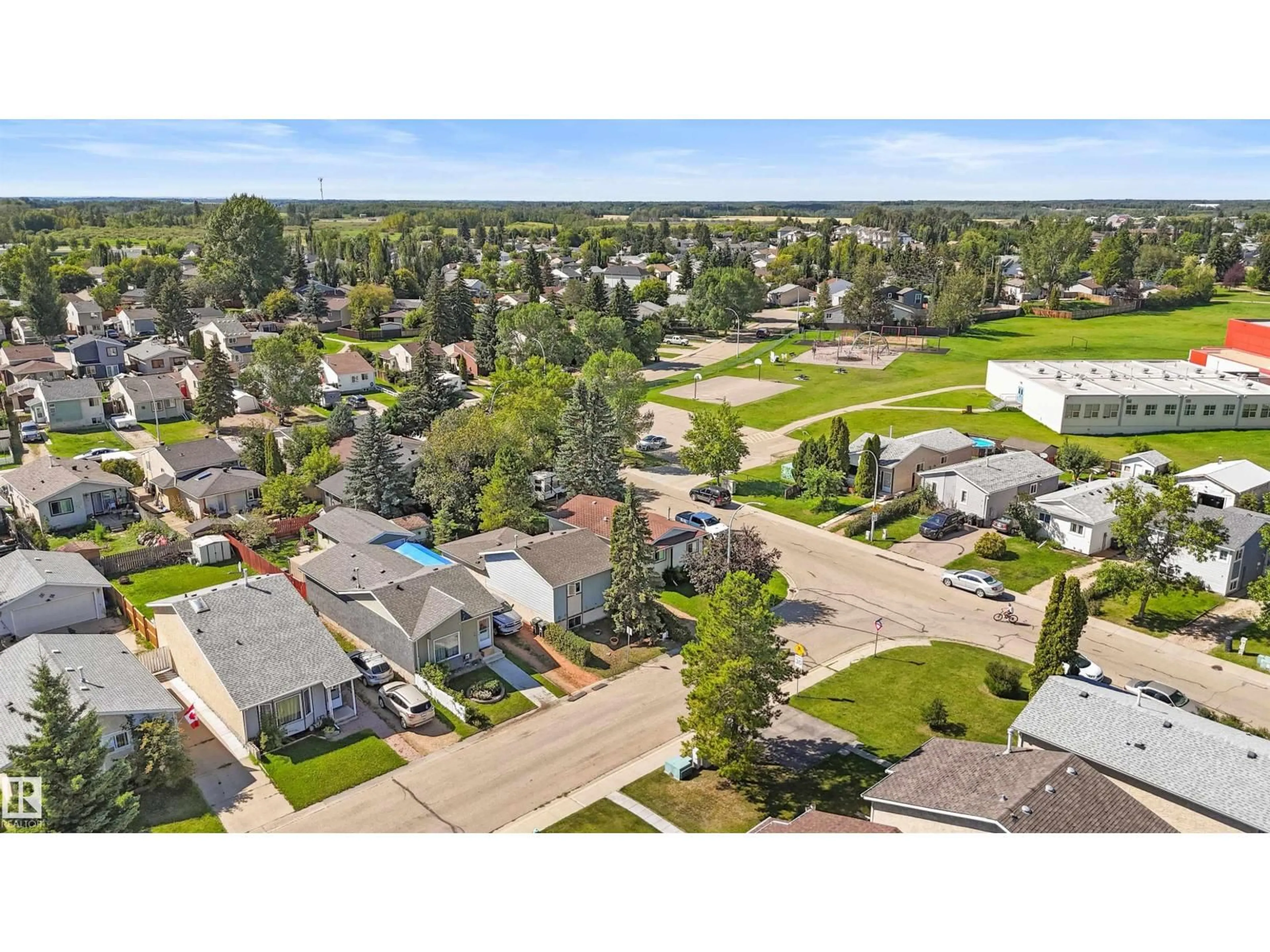 A pic from outside/outdoor area/front of a property/back of a property/a pic from drone, street for 3 GOLD EYE DR, Devon Alberta T9G1W1